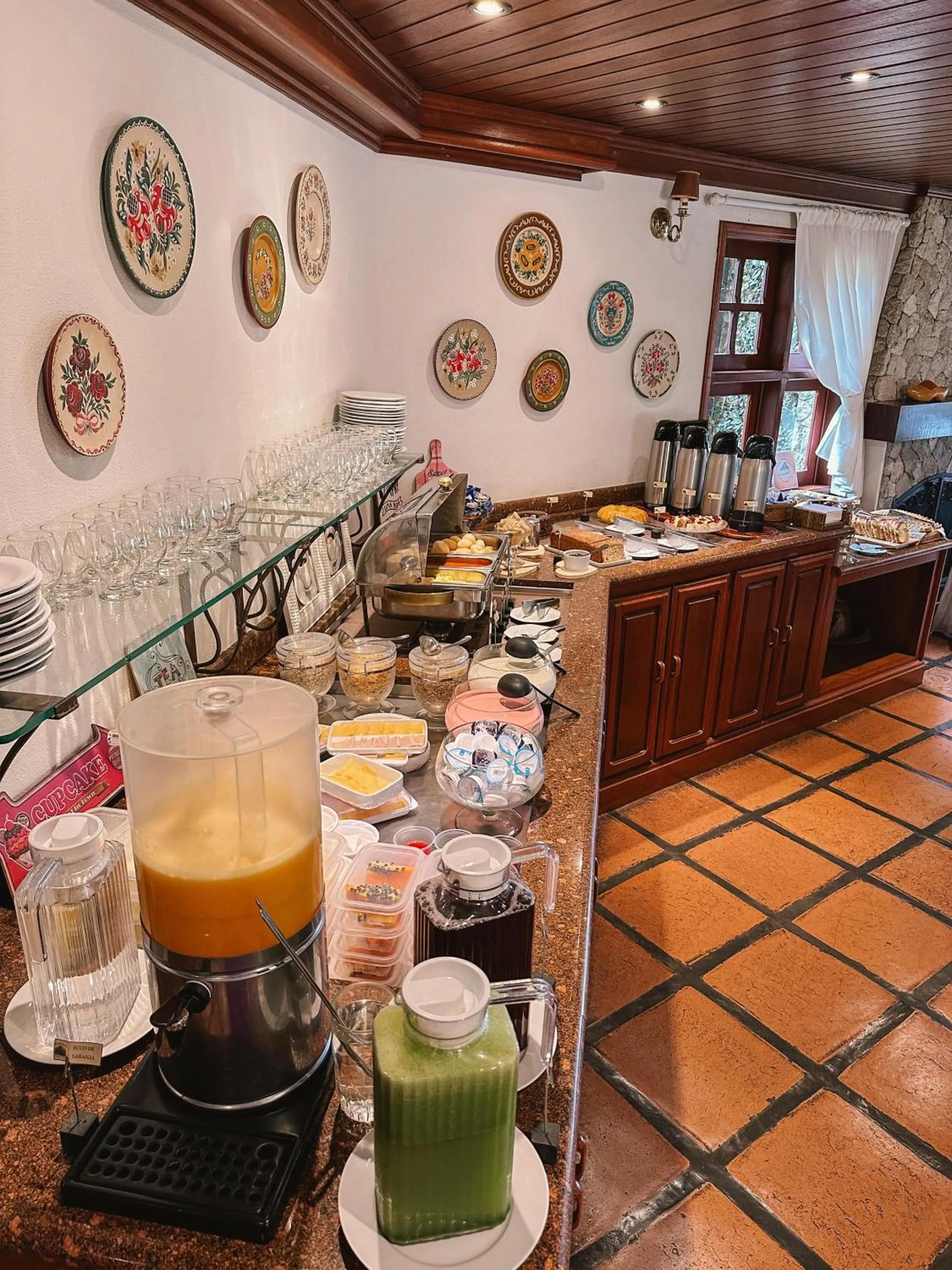 Breakfast in Esquilo Hotel