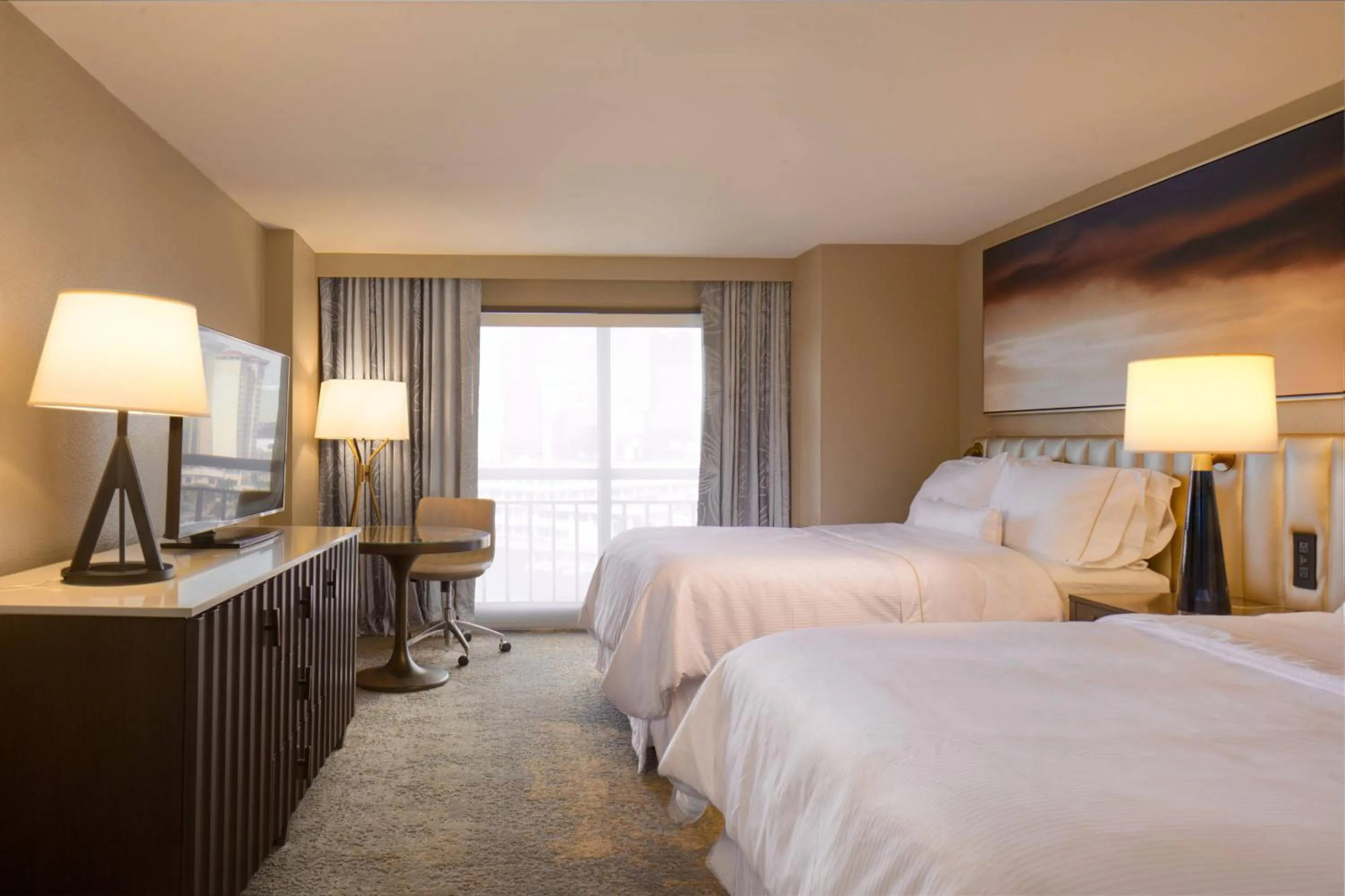 Photo of the whole room, Bed in The Westin Tampa Waterside