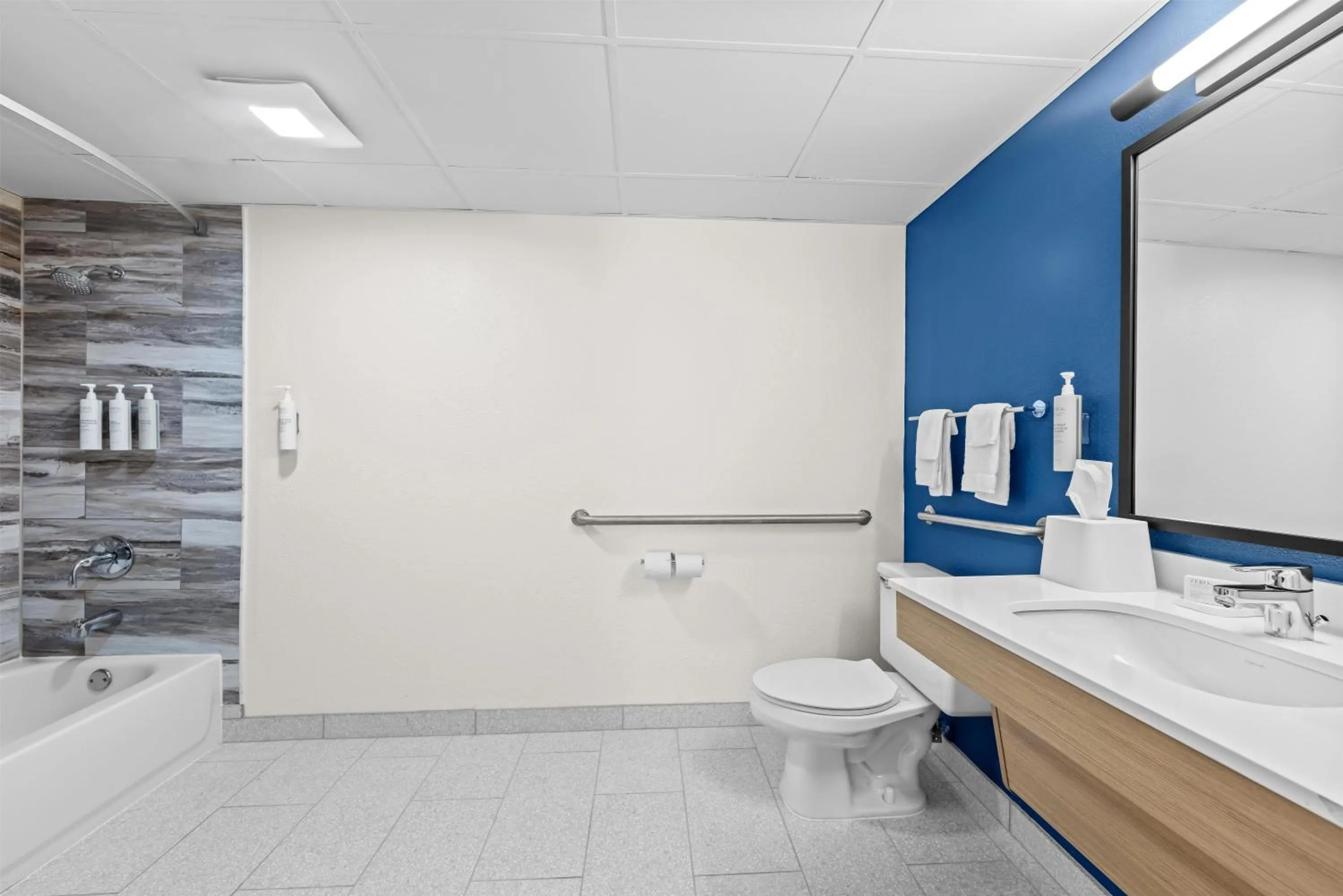 Bathroom in Spark by Hilton Kodak