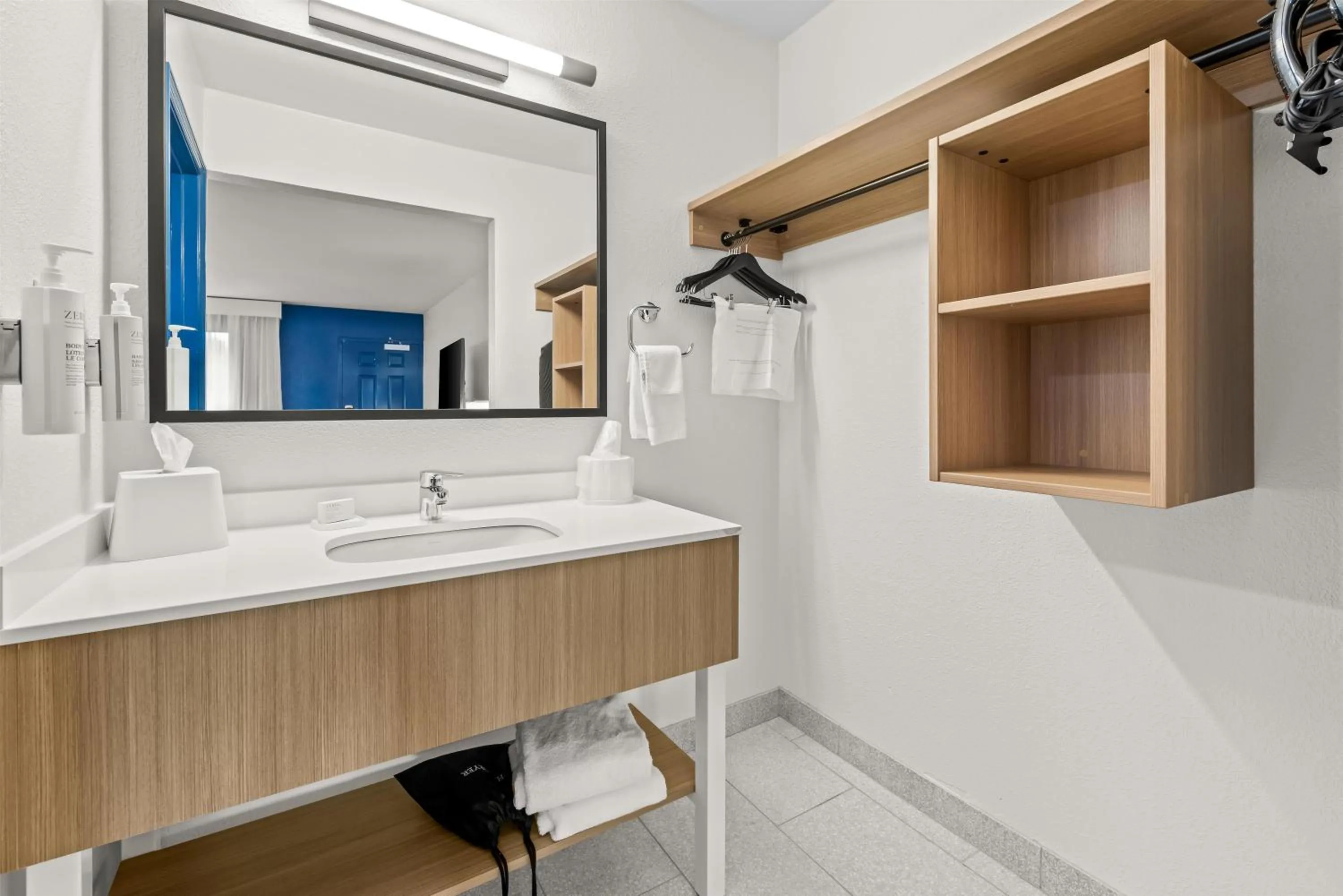 Bathroom in Spark by Hilton Kodak