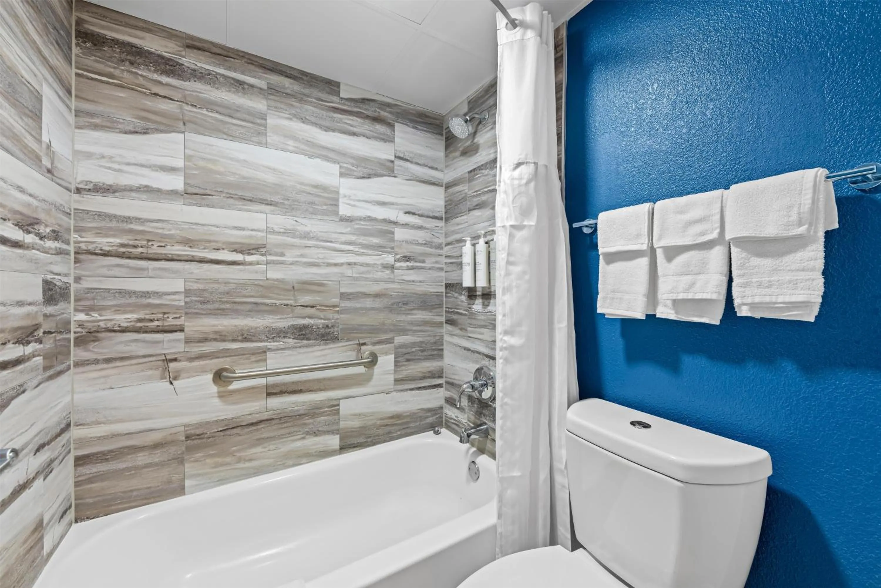 Bathroom in Spark by Hilton Kodak
