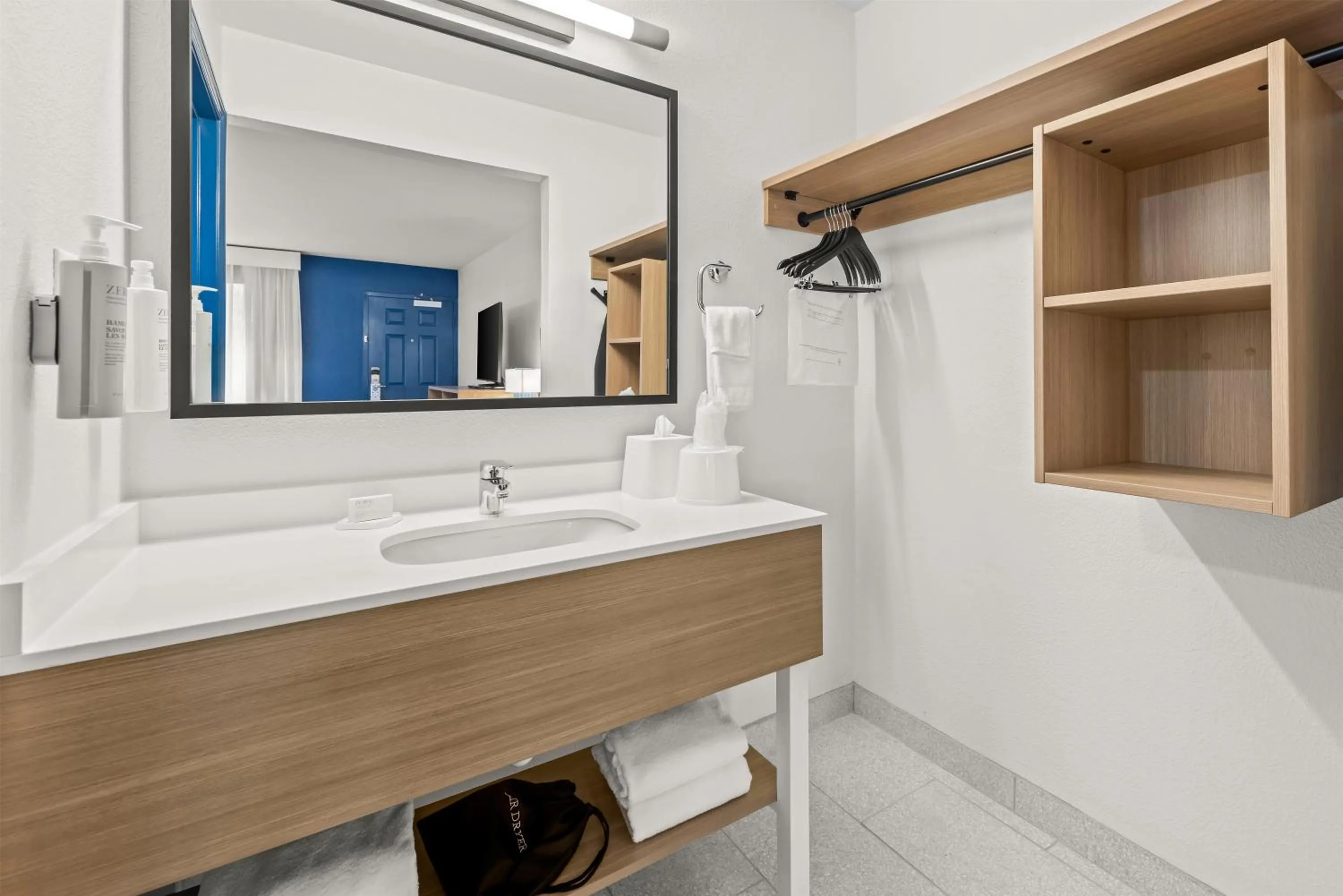 Bathroom in Spark by Hilton Kodak