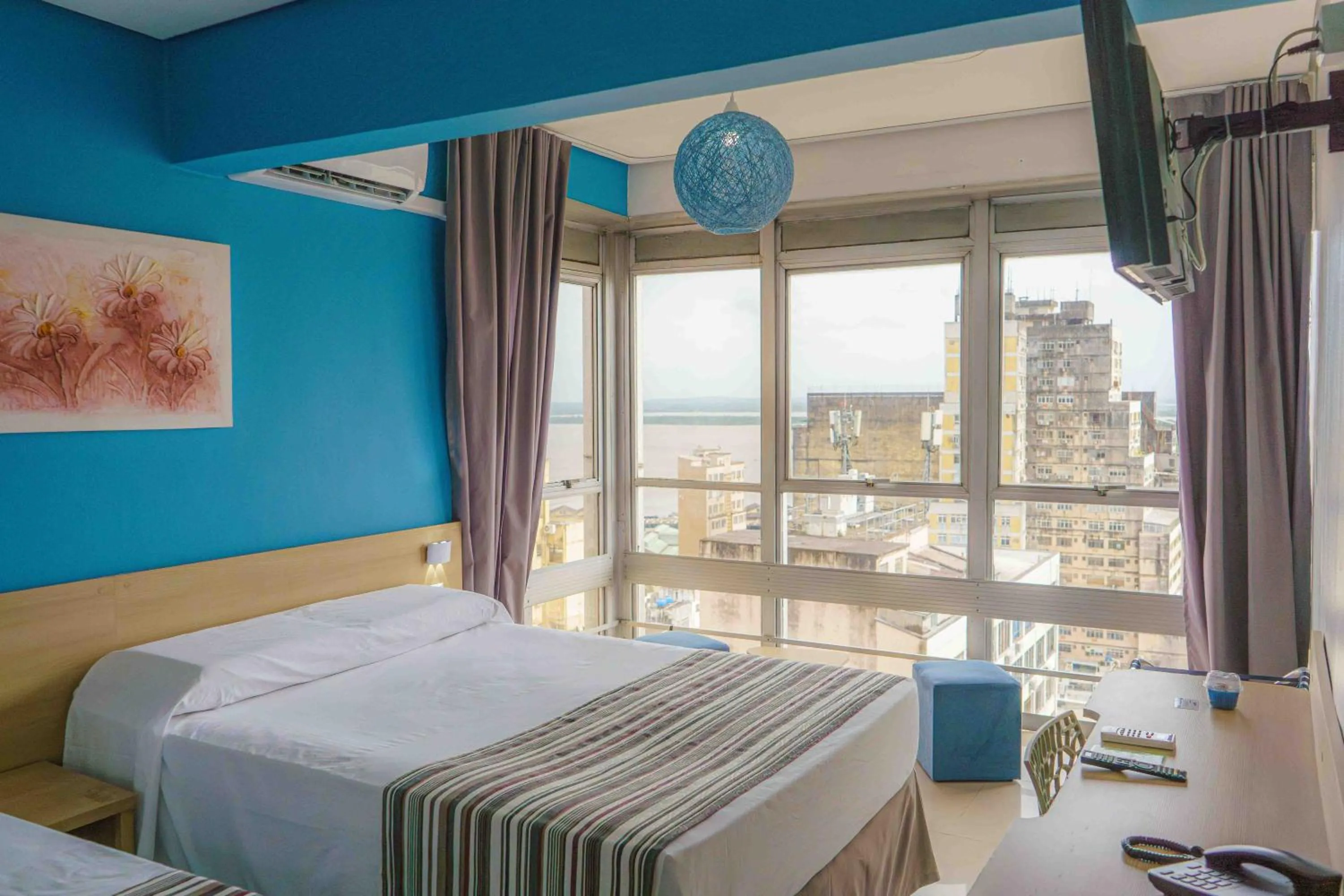 Bedroom, Bed in Hotel Dan Inn Express Porto Alegre by Nacional Inn -Próximo à Arena do Grêmio, Parque Harmonia e Réveillon na Orla do Guaíba