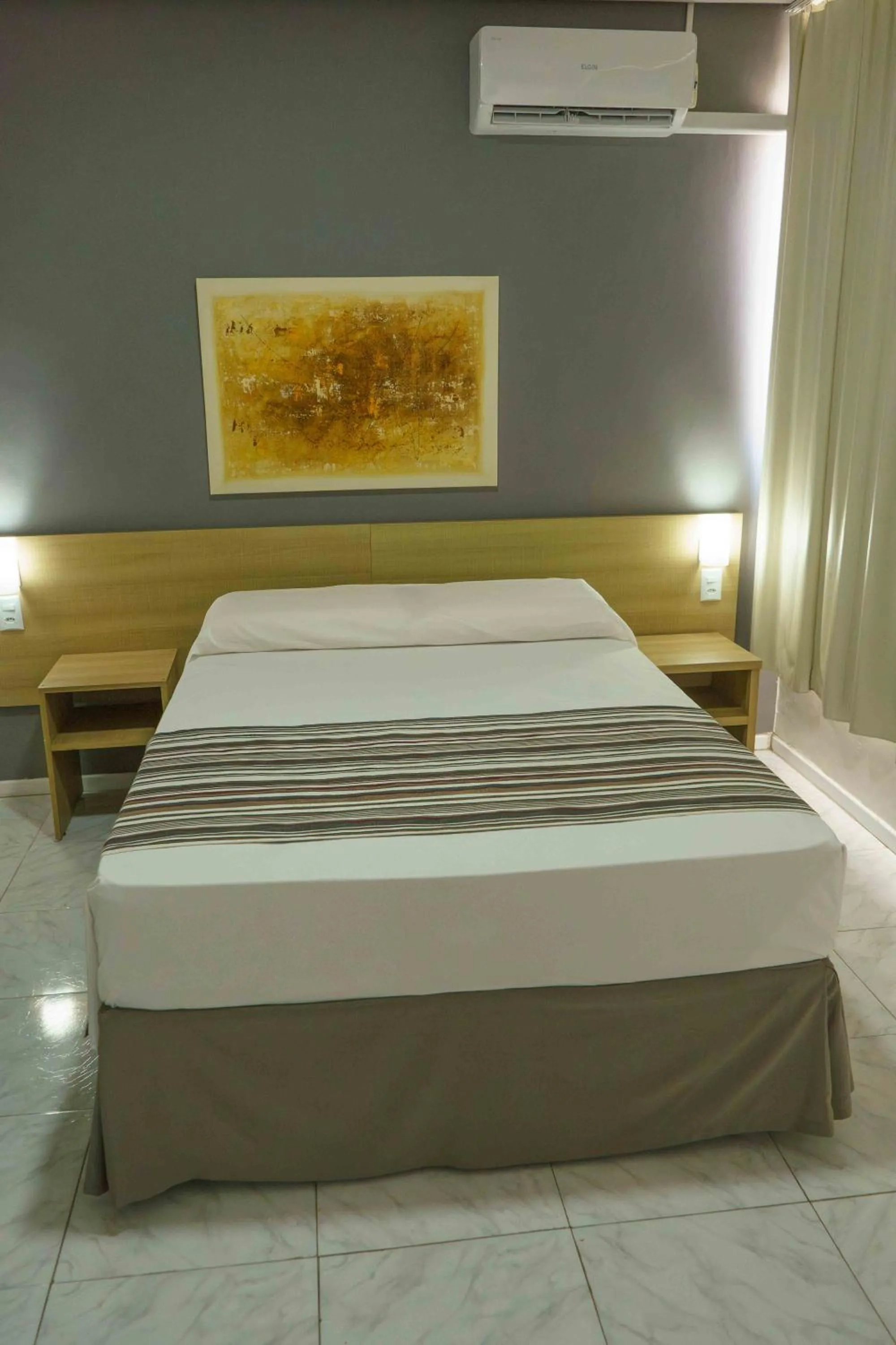 Bed in Hotel Dan Inn Express Porto Alegre by Nacional Inn -Próximo à Arena do Grêmio, Parque Harmonia e Réveillon na Orla do Guaíba