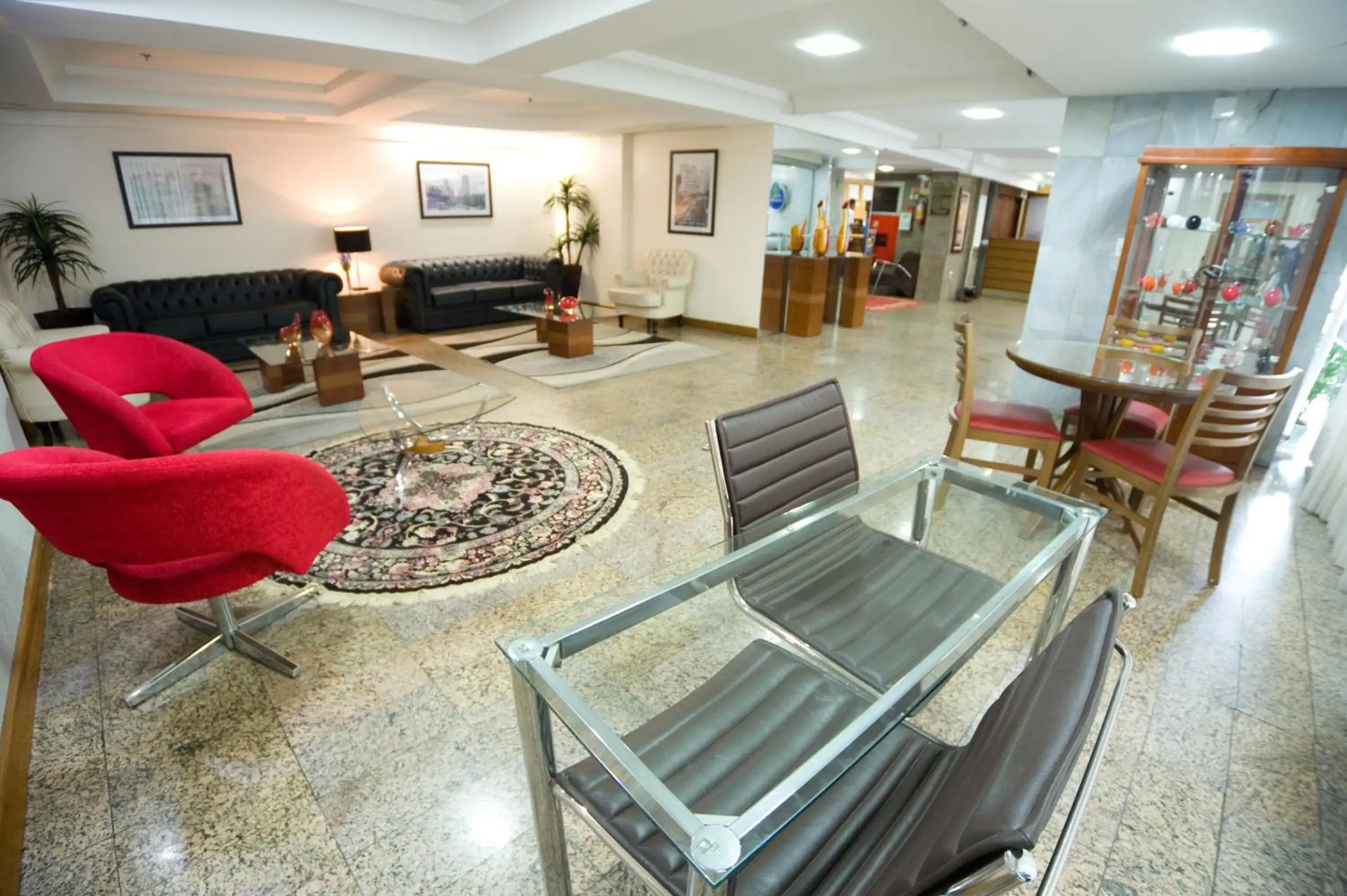 Lobby or reception in Hotel Dan Inn Express Porto Alegre by Nacional Inn - Próximo ao Complexo Hospitalar Santa Casa e UFRGS Lobby or reception in Hotel Dan Inn Express Porto Alegre by Nacional Inn - Próximo ao Complexo Hospitalar Santa Casa e UFRGS