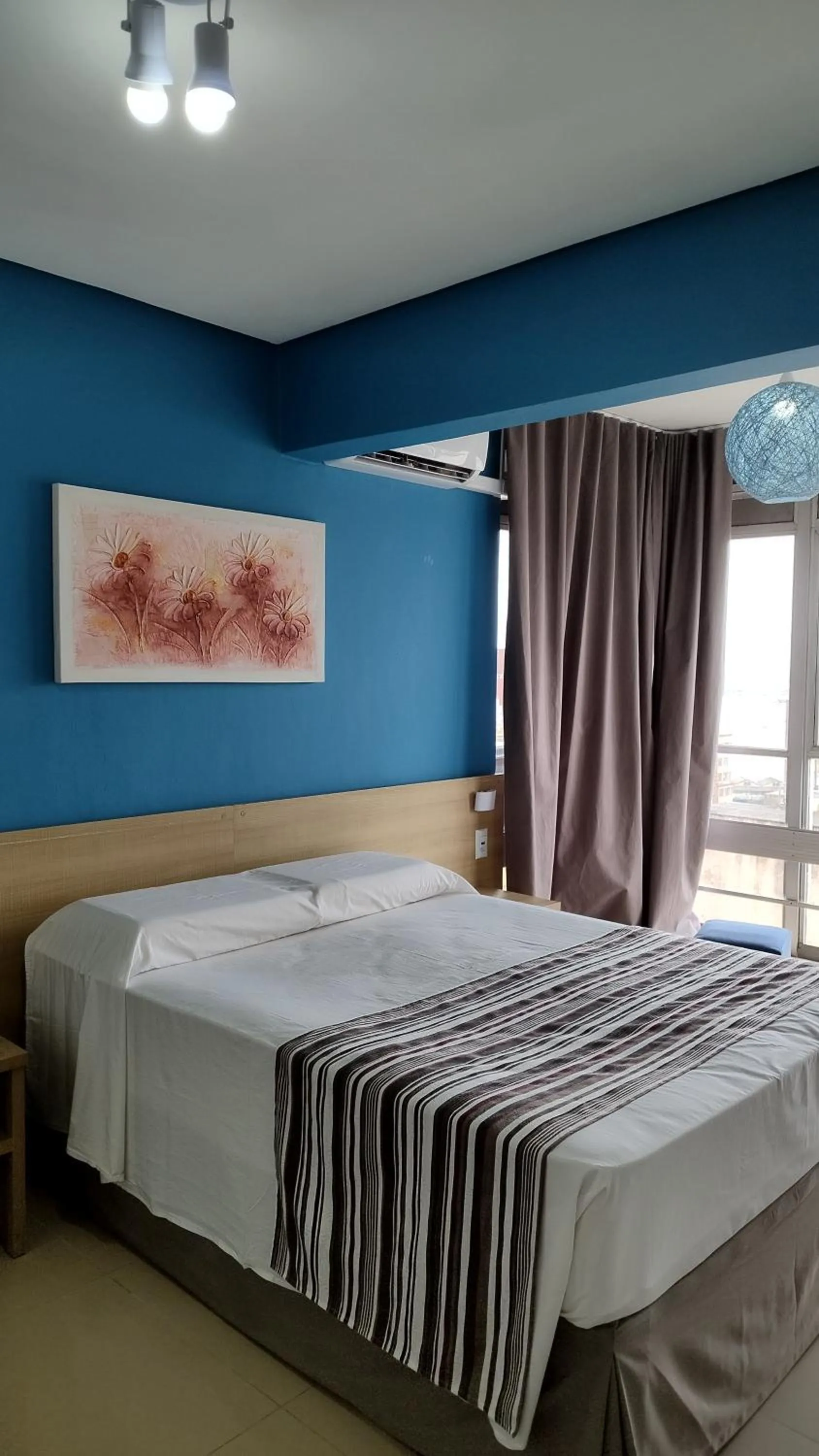 Bed in Hotel Dan Inn Express Porto Alegre by Nacional Inn -Próximo à Arena do Grêmio, Parque Harmonia e Réveillon na Orla do Guaíba