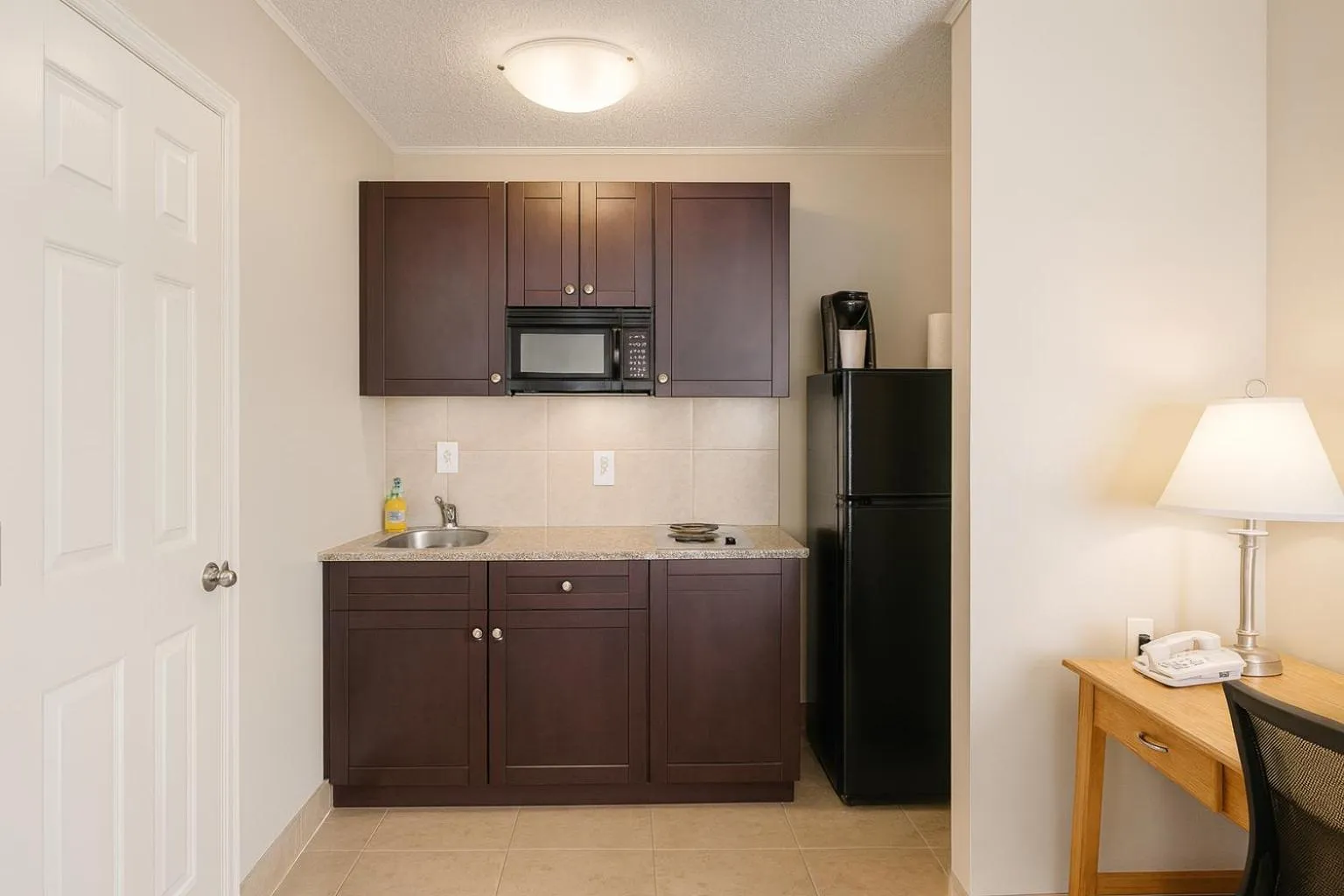 Best Maple Inn - Drayton Valley