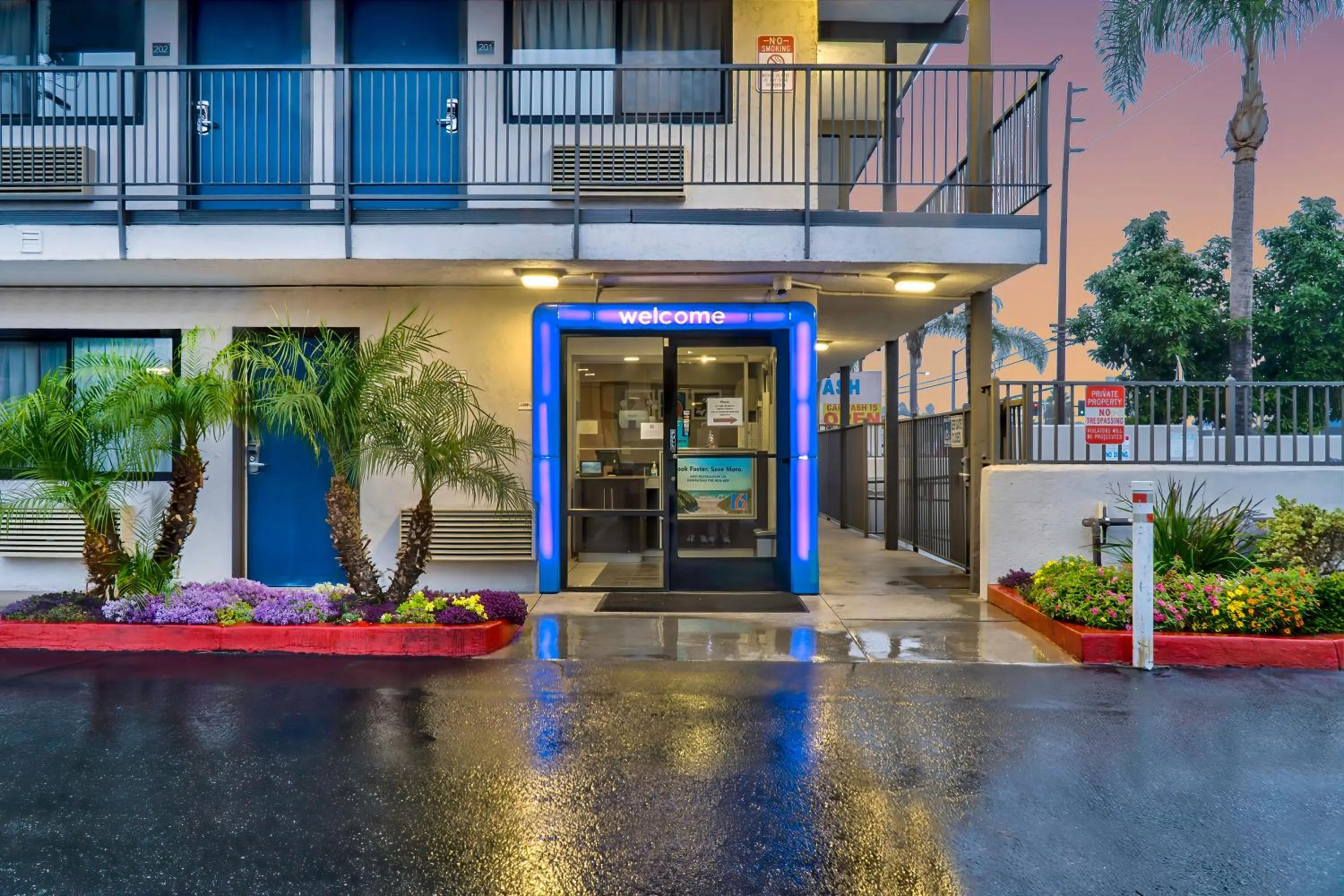 Facade/entrance in Motel 6-El Monte, CA - Los Angeles