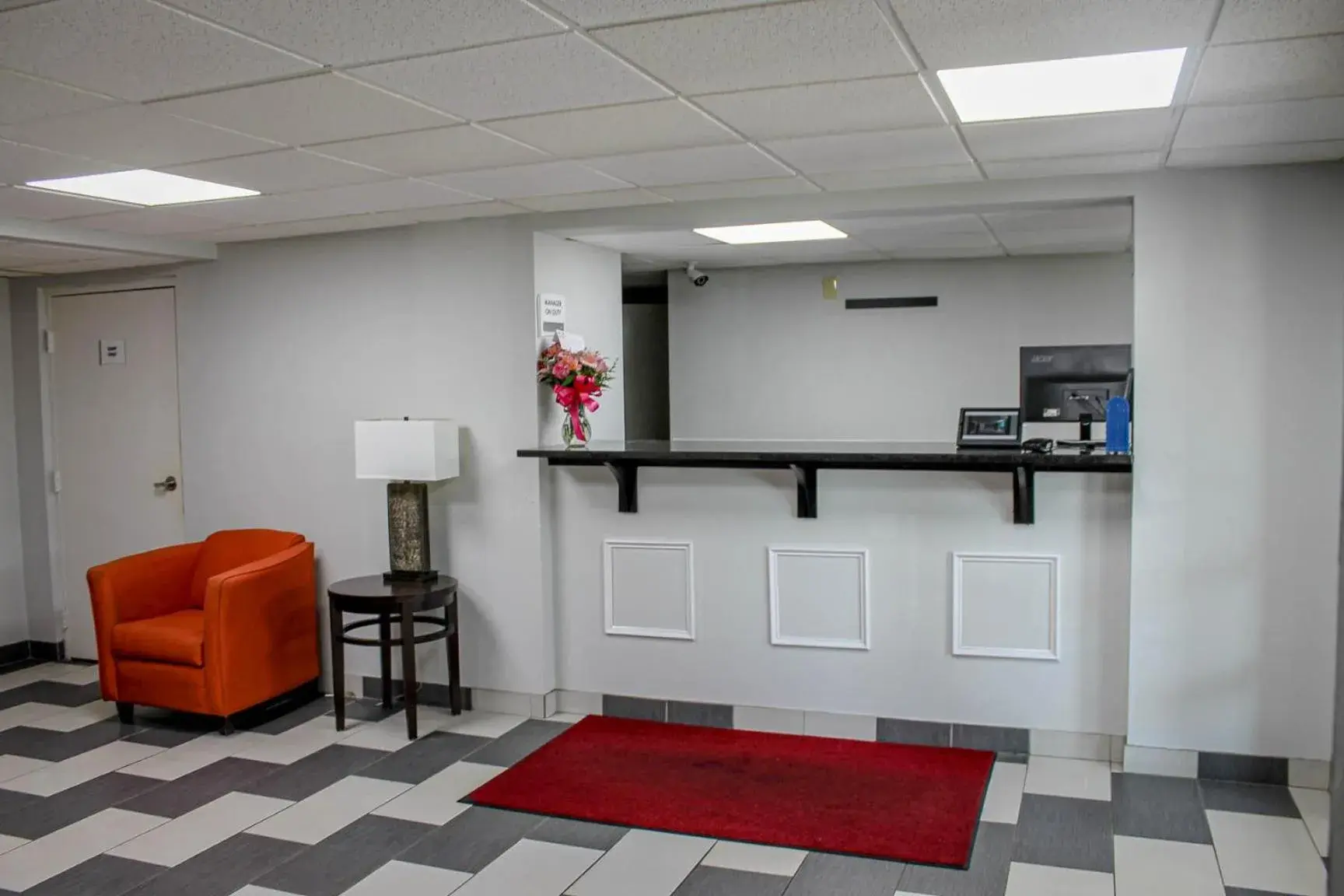 Lobby or reception in Motel 6 Knoxville, Tn - East Lobby or reception in Motel 6 Knoxville, Tn - East