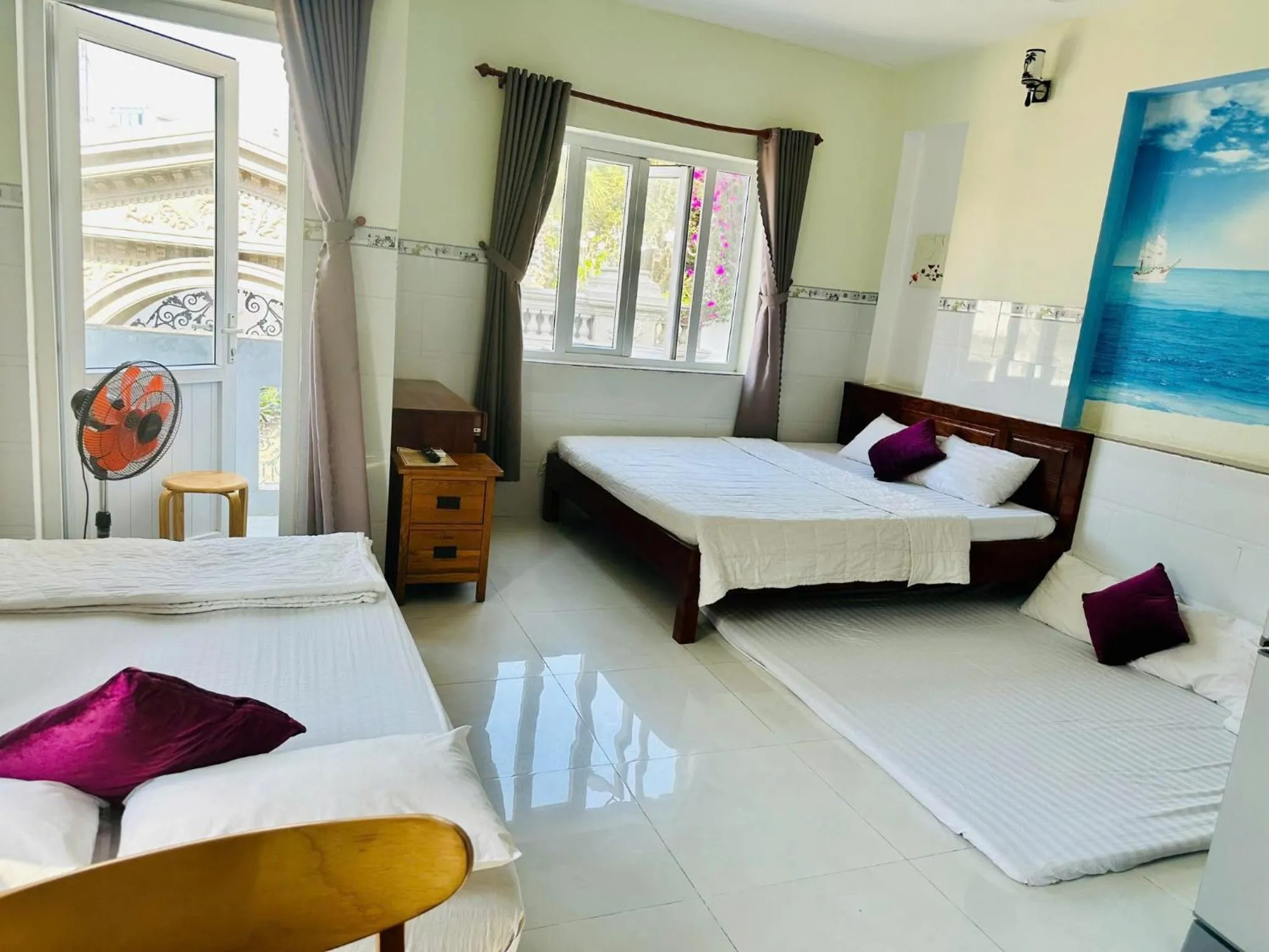 Photo of the whole room, Bed in Queen Motel Vung Tau
