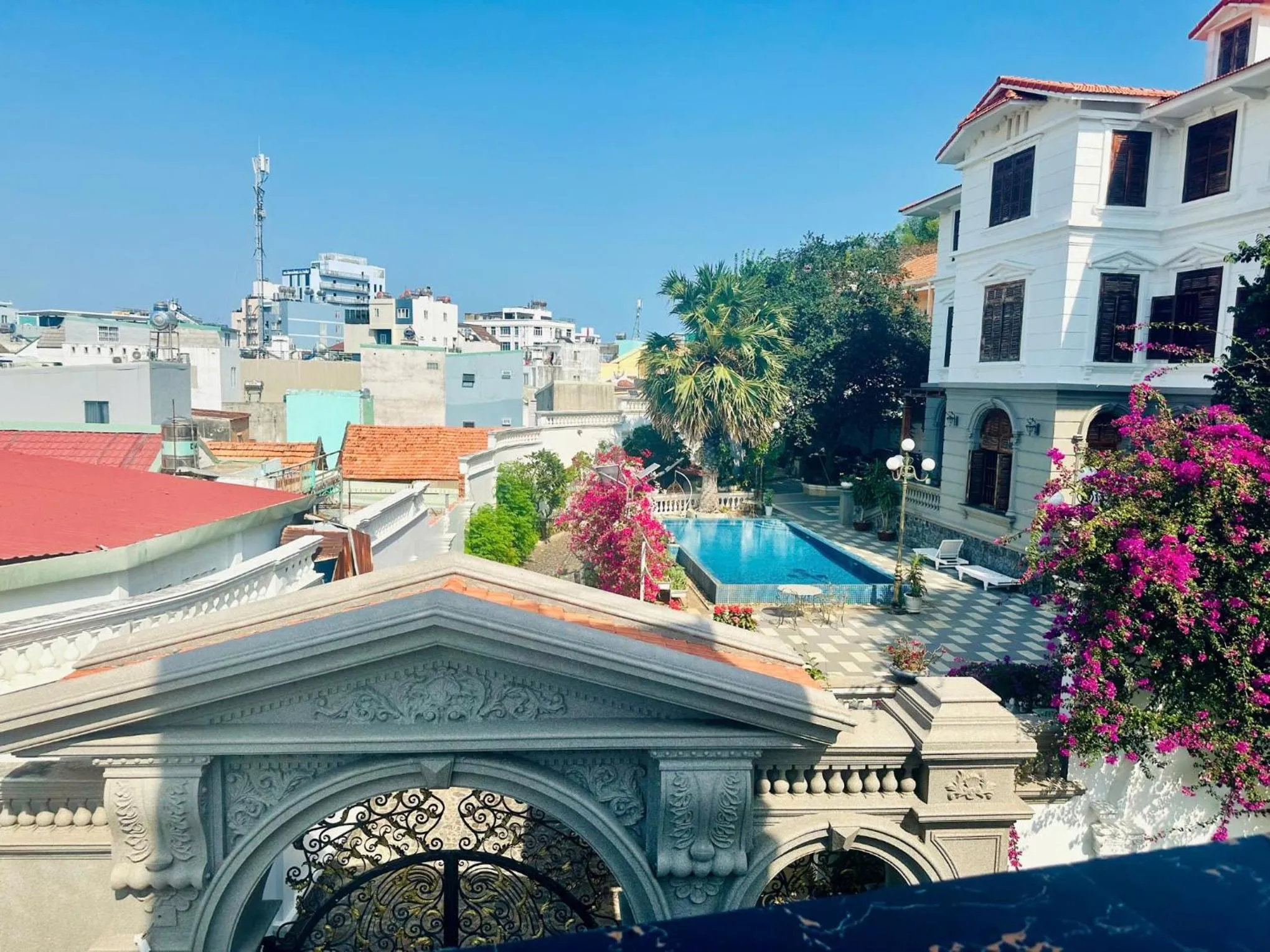 Property building in Queen Motel Vung Tau