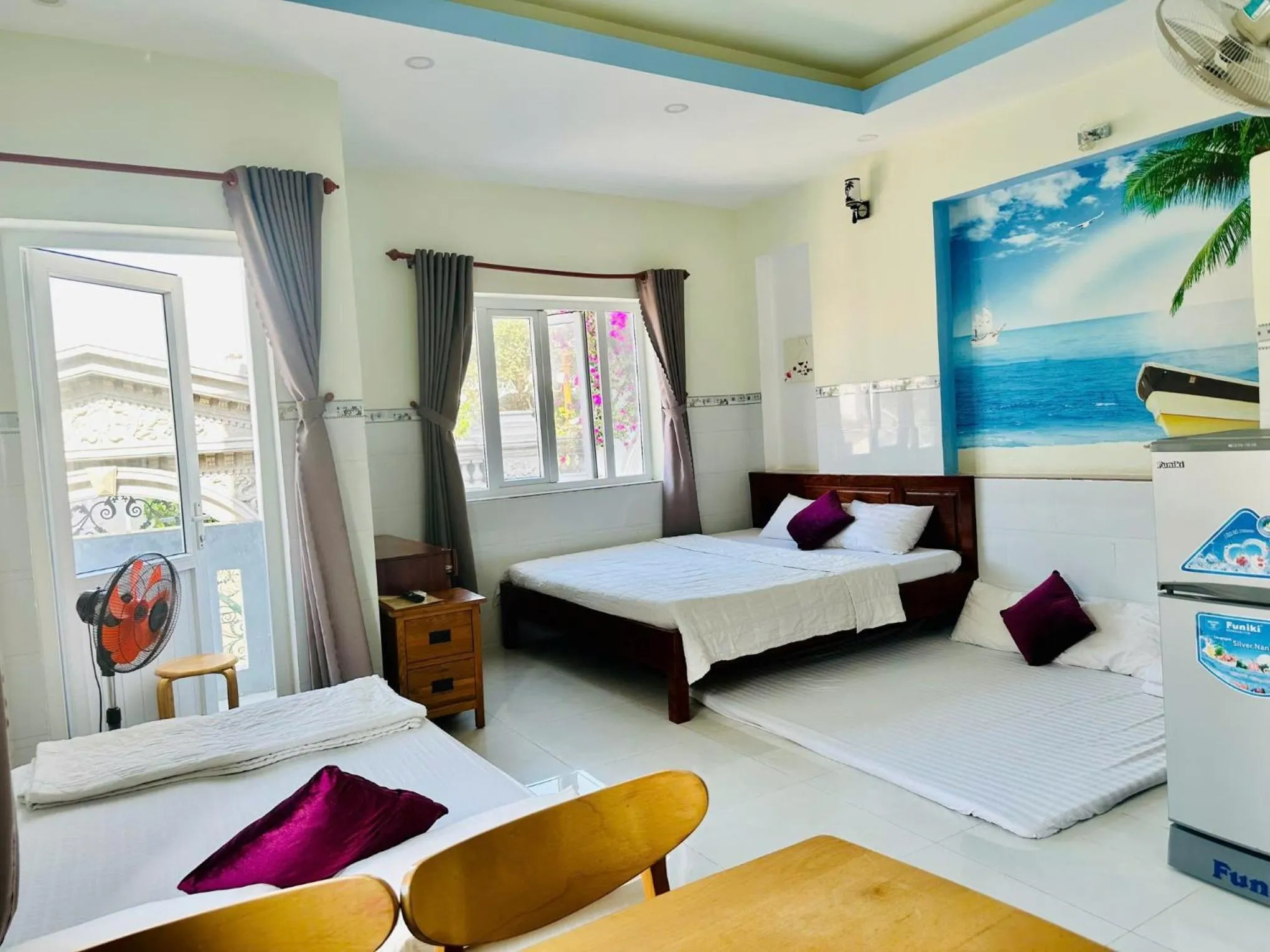 Photo of the whole room, Bed in Queen Motel Vung Tau