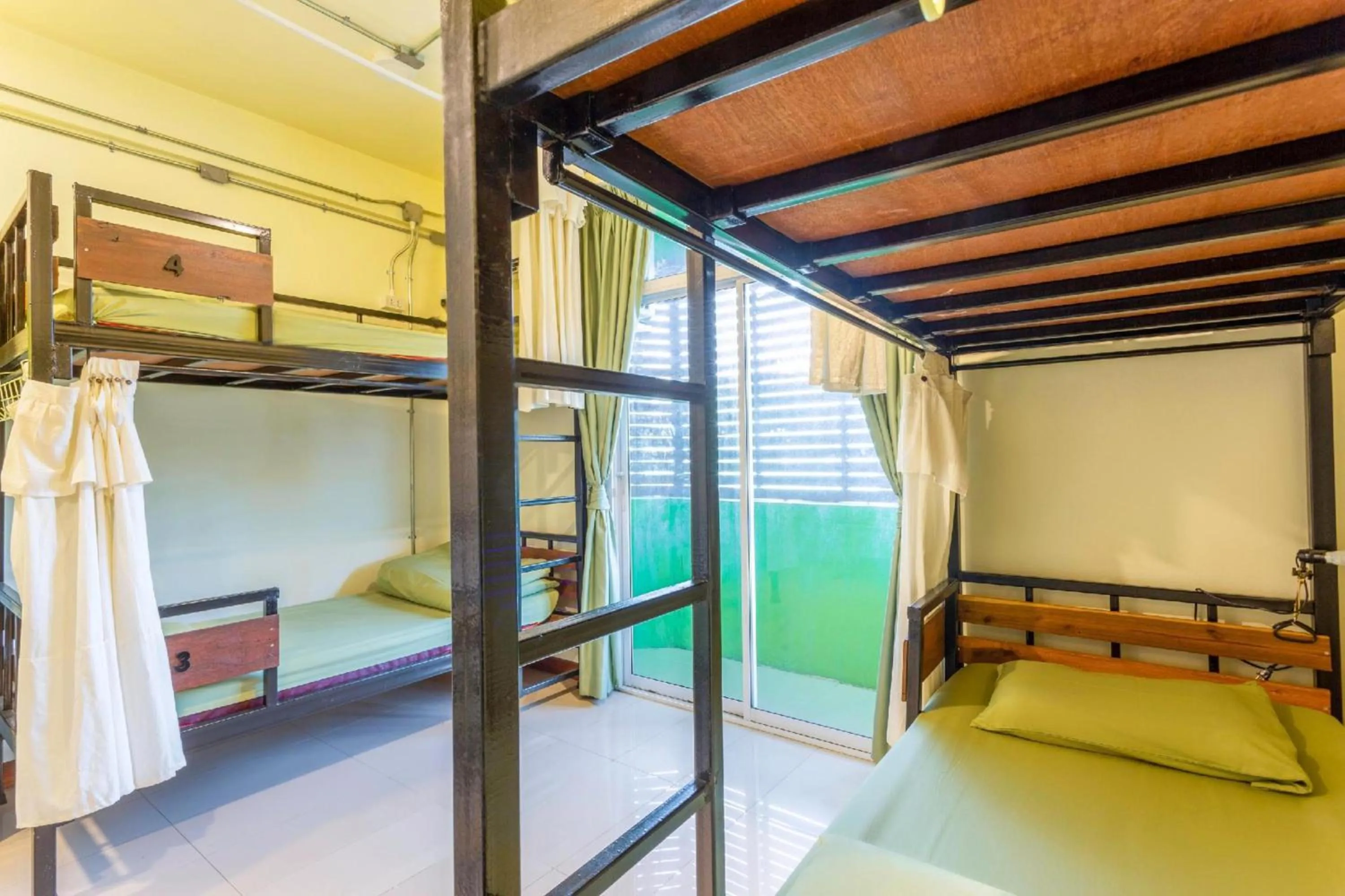 Photo of the whole room, Bed in OYO 928 Leaf Hostel