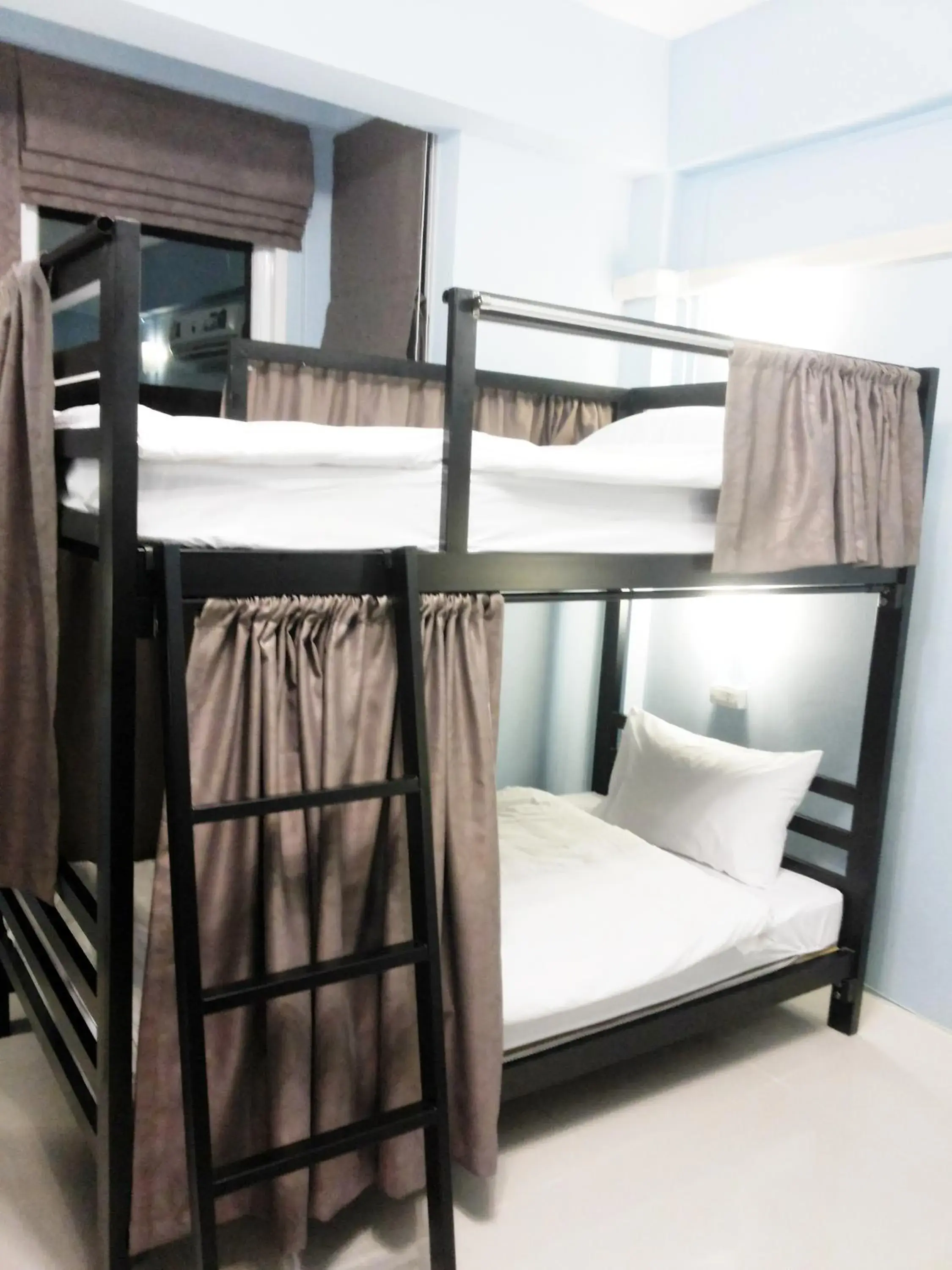 Bunk Bed in Female Dormitory Room in One One Hostel Patong Bunk Bed in Female Dormitory Room in One One Hostel Patong