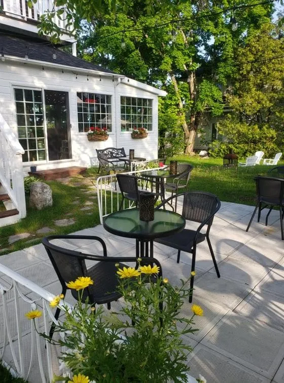 Restaurant/places to eat in Auberge La Marmite