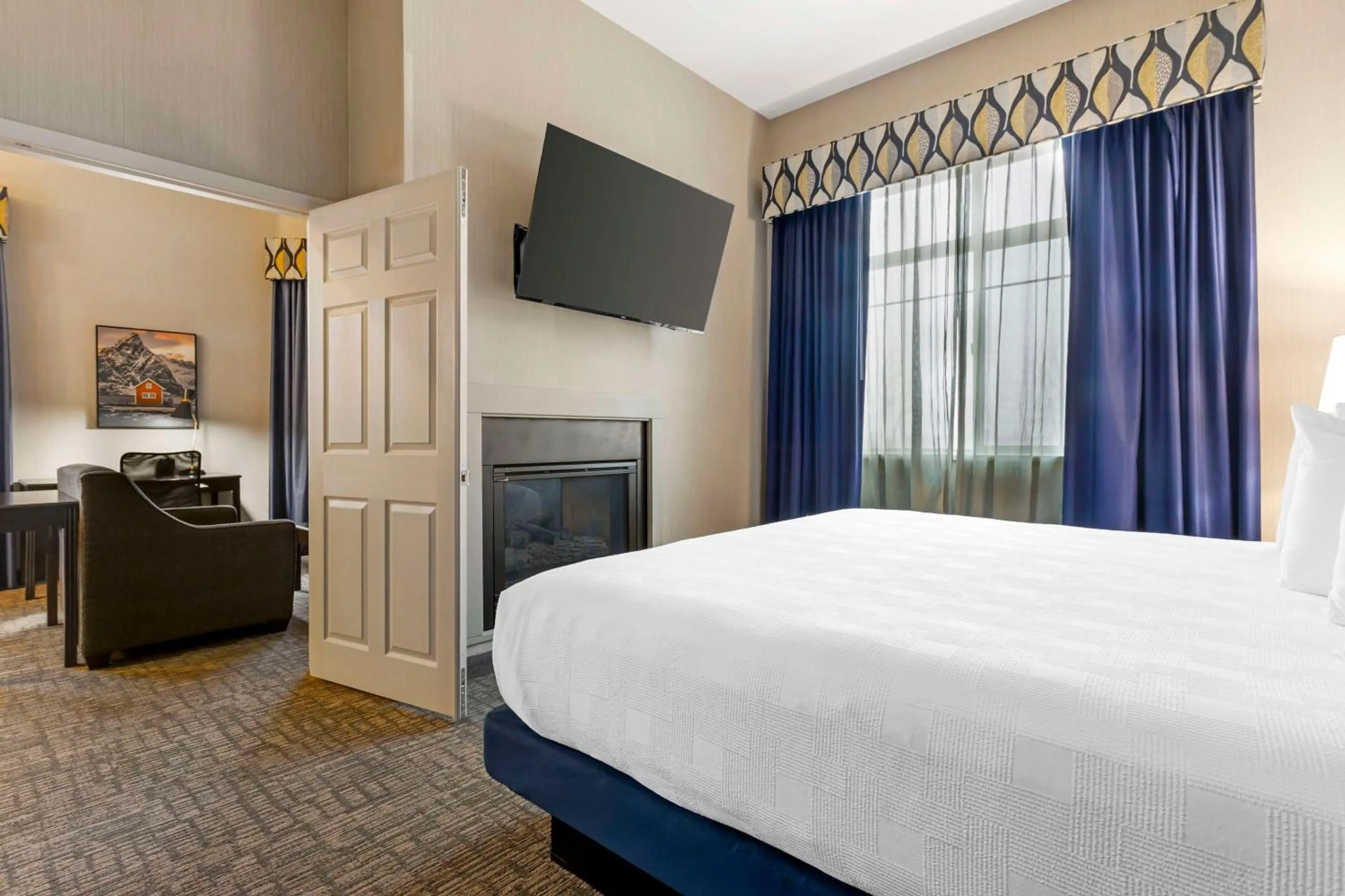 Bedroom, Bed in Best Western Plus Grant Creek Inn