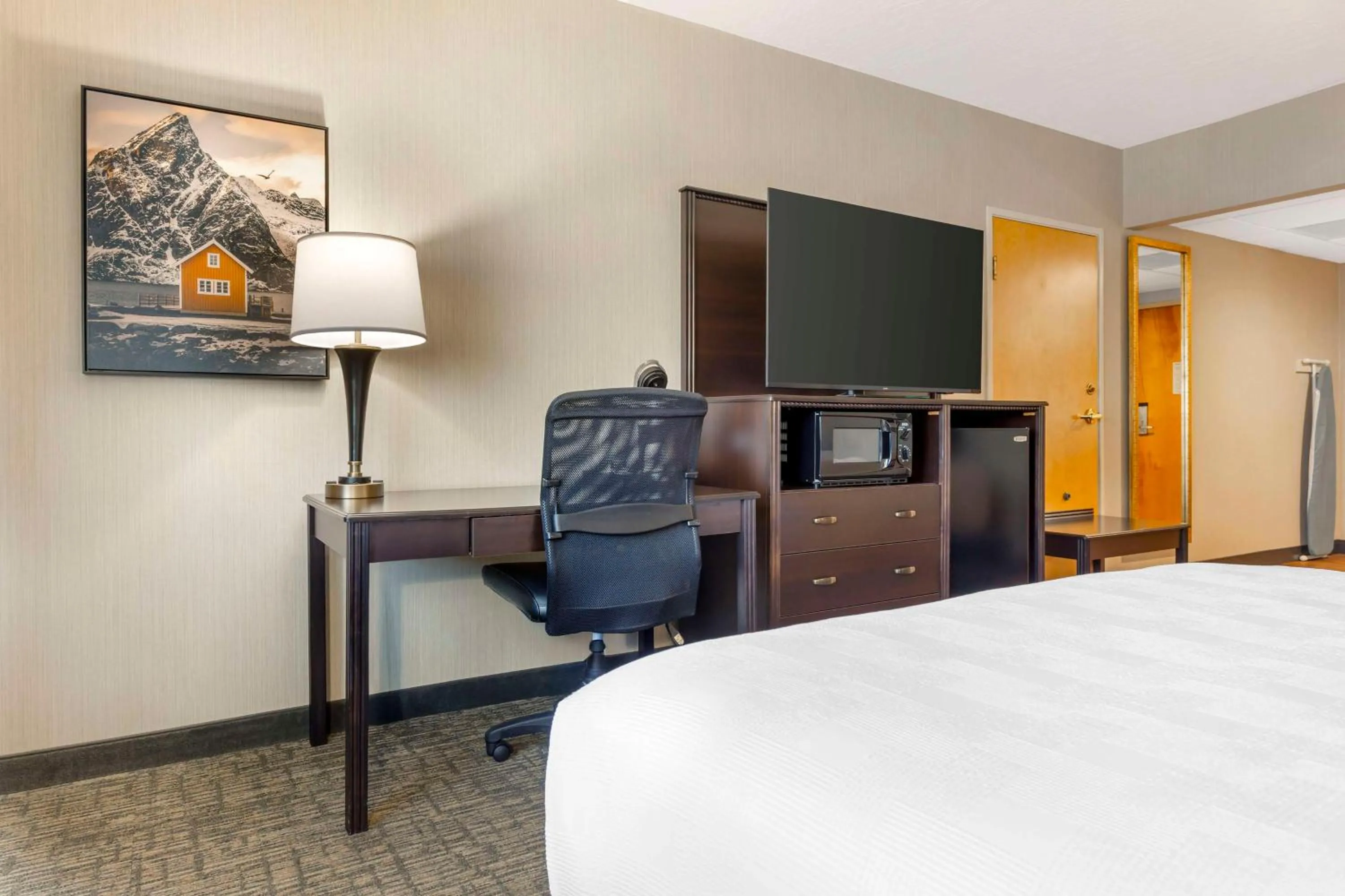 Bedroom, Bed in Best Western Plus Grant Creek Inn