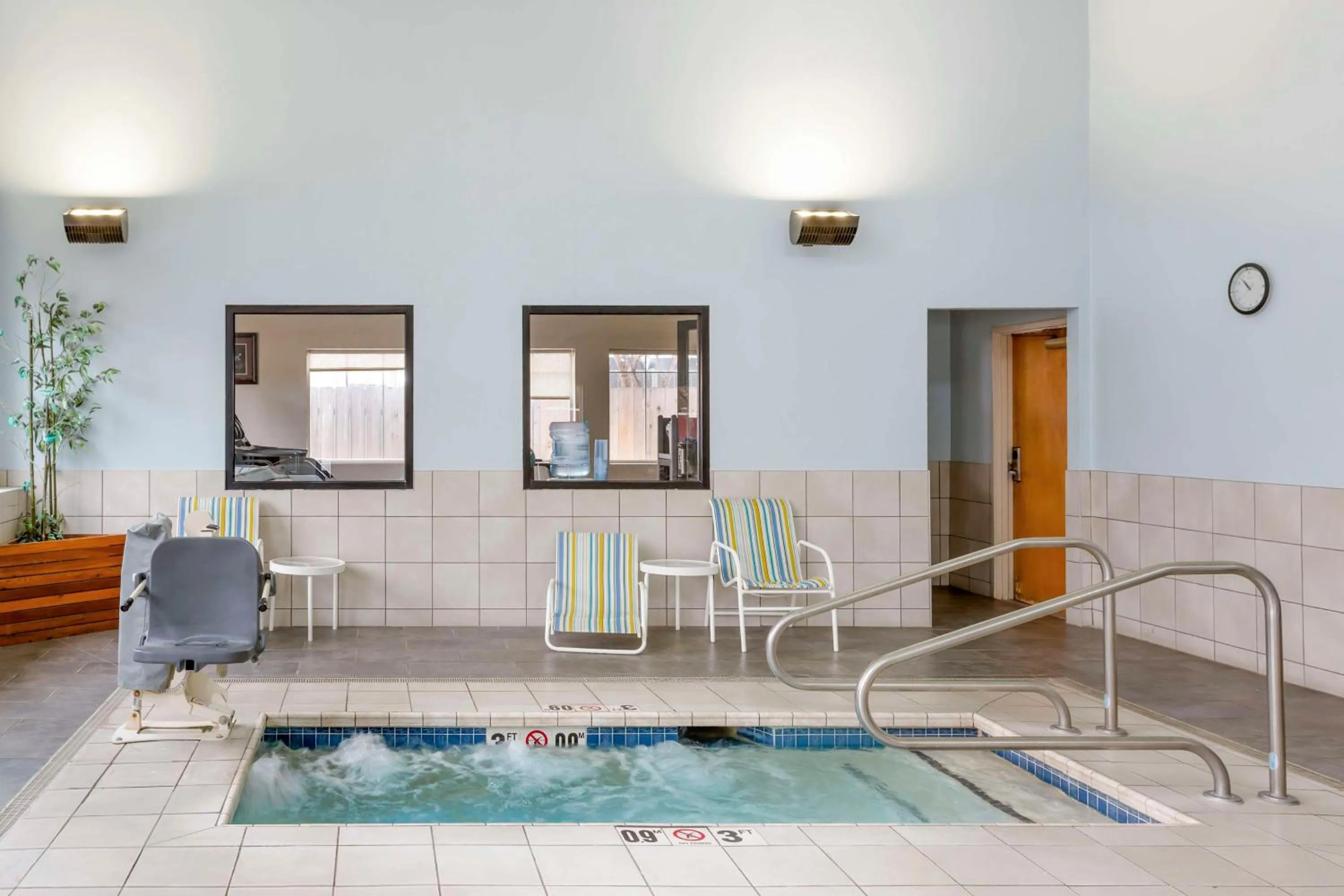 Pool view in Best Western Plus Grant Creek Inn