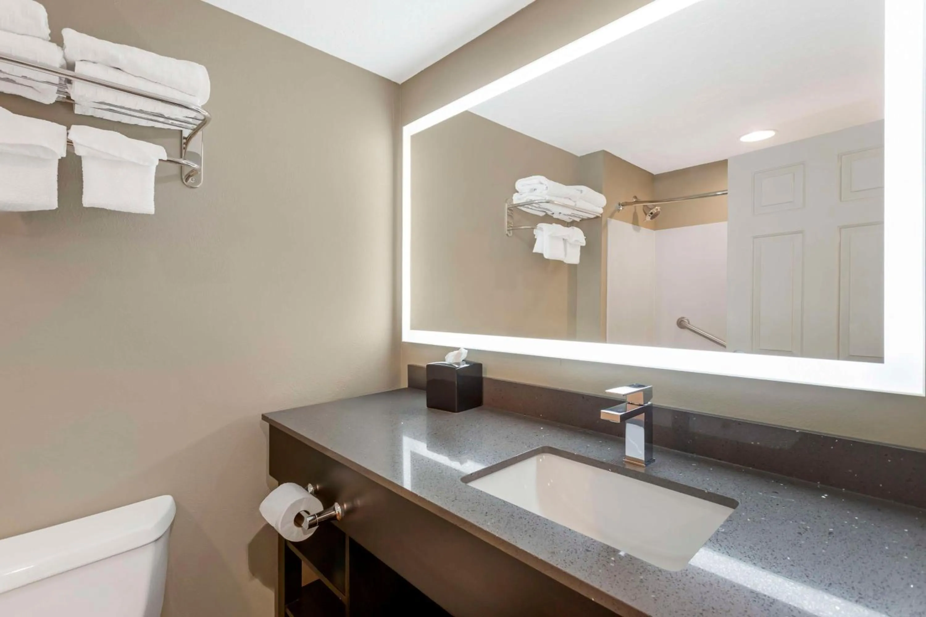 Bathroom in Best Western Plus Grant Creek Inn