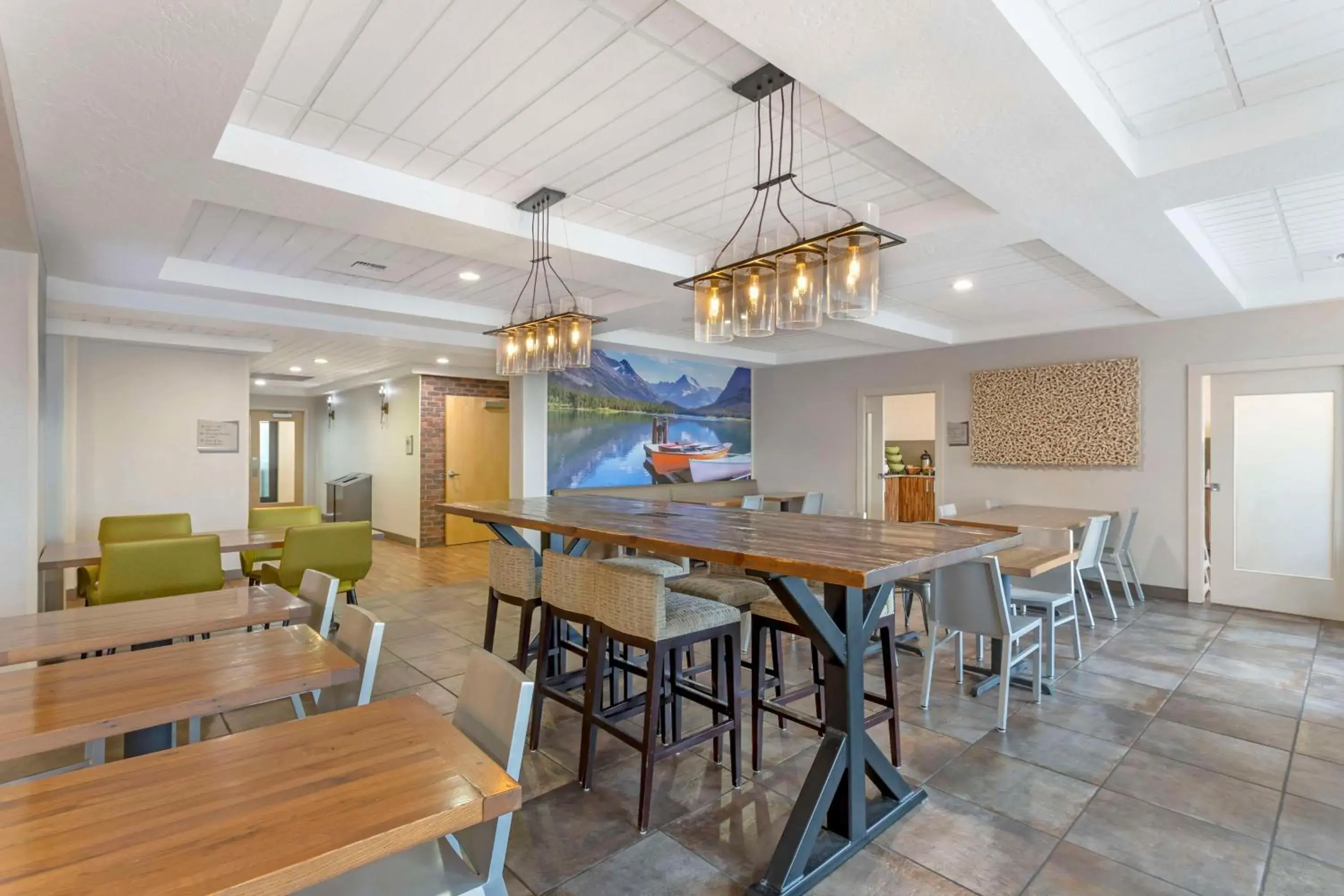 Breakfast in Best Western Plus Grant Creek Inn Breakfast in Best Western Plus Grant Creek Inn