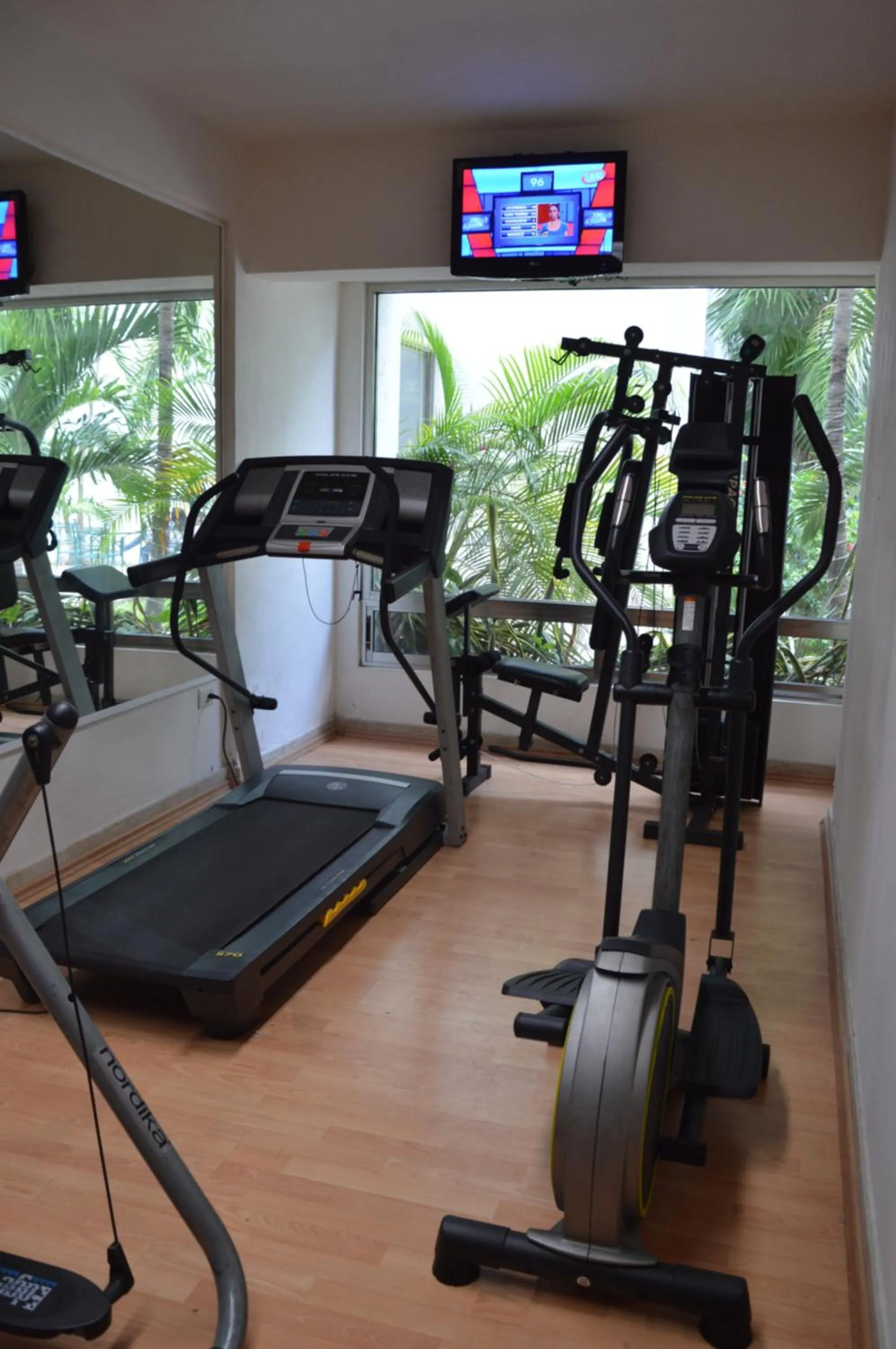 Fitness centre/facilities in Ambiance Suites