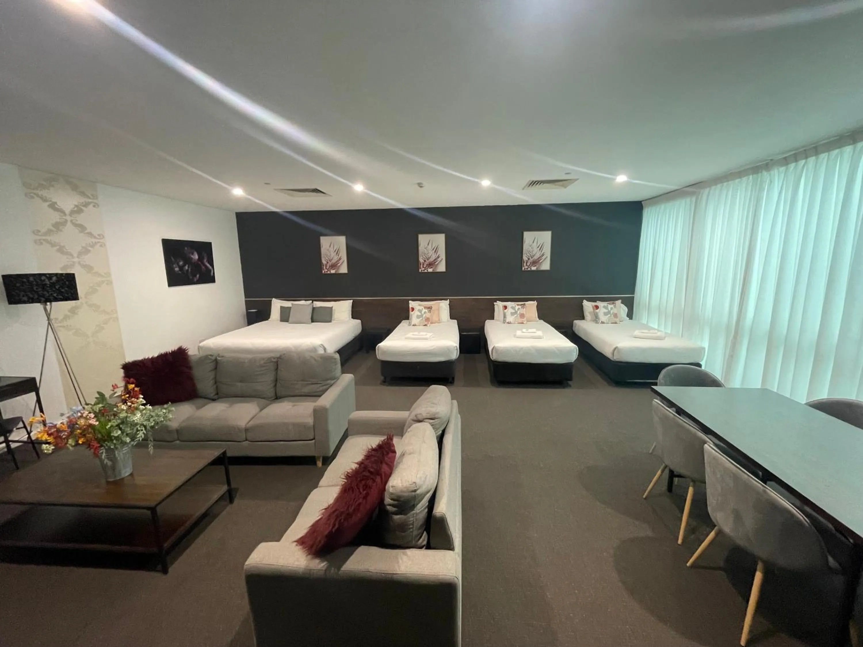 Photo of the whole room, Bed in Sfera's Park Suites & Convention Centre