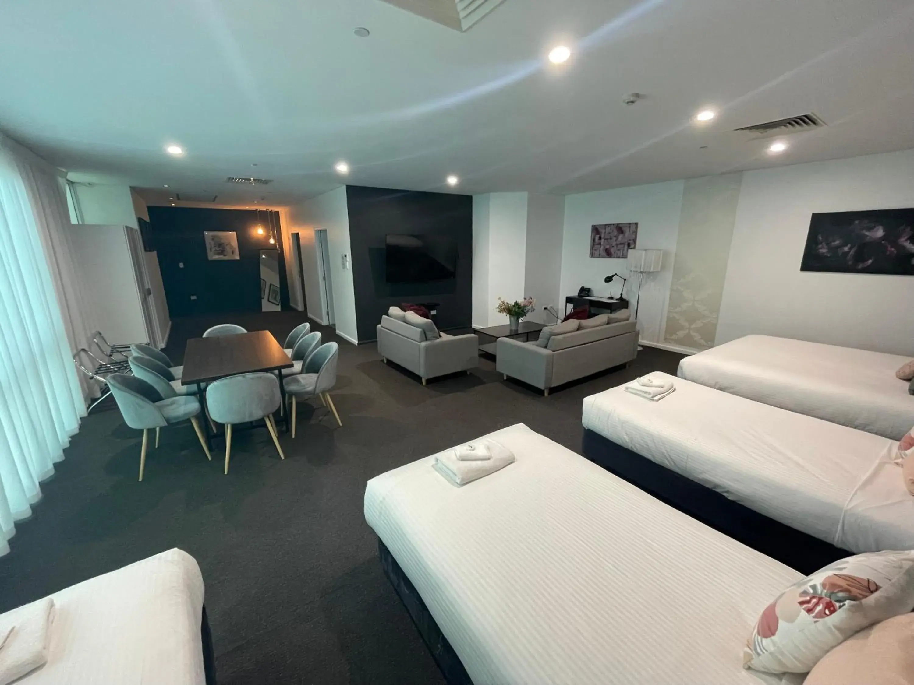 Photo of the whole room, Bed in Sfera's Park Suites & Convention Centre Photo of the whole room, Bed in Sfera's Park Suites & Convention Centre