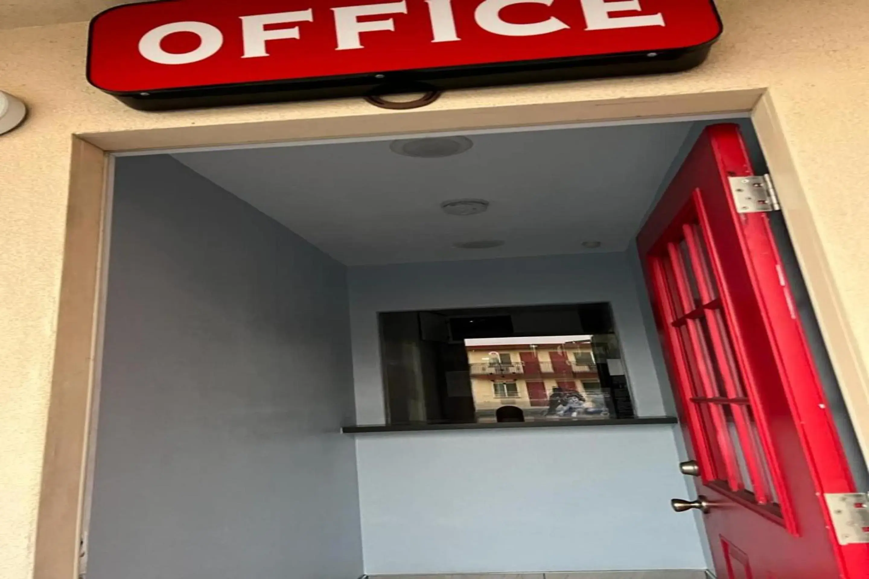 Lobby or reception in Premier Inn & Suites -Listing Partner Lobby or reception in Premier Inn & Suites -Listing Partner