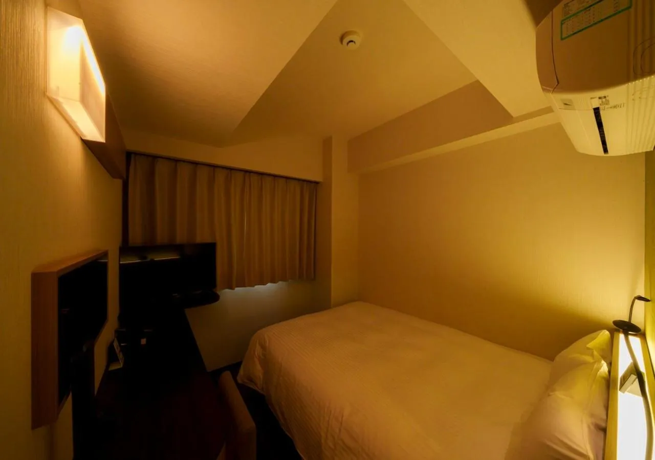 Bedroom, Bed in Smile Hotel Tokyo Asagaya