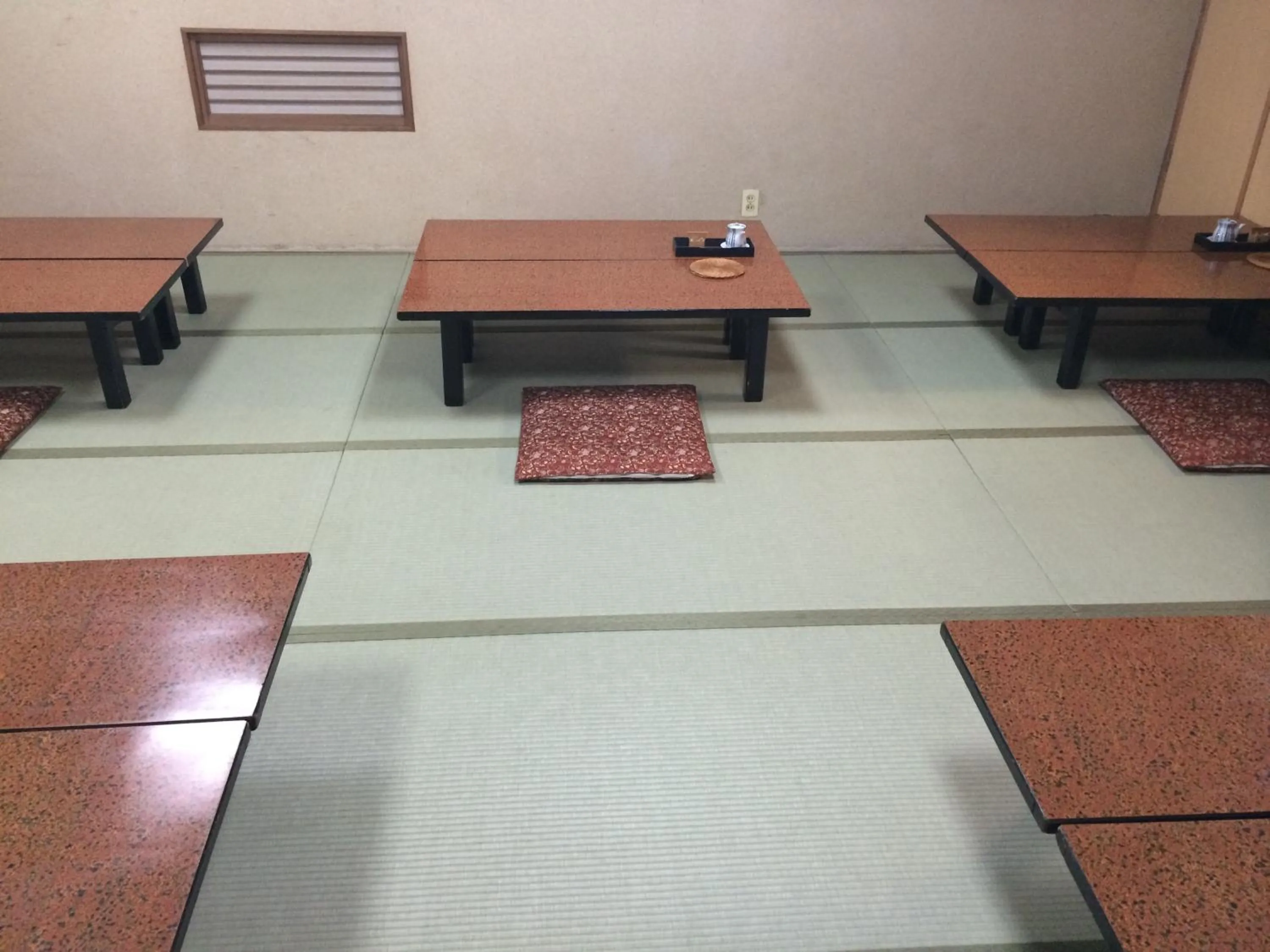 Restaurant/places to eat in Nihonkan