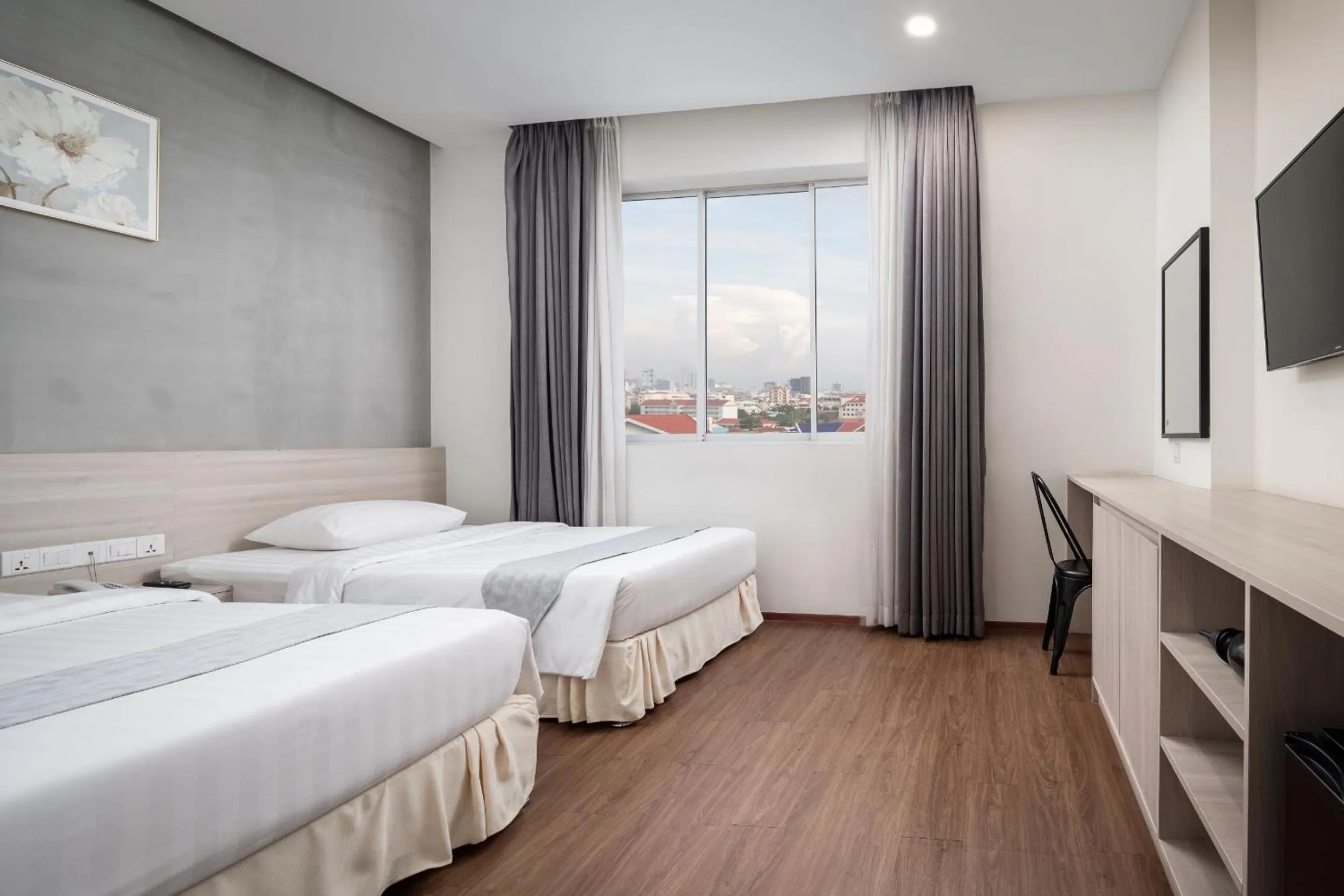 Bedroom, Bed in Joli Hotel