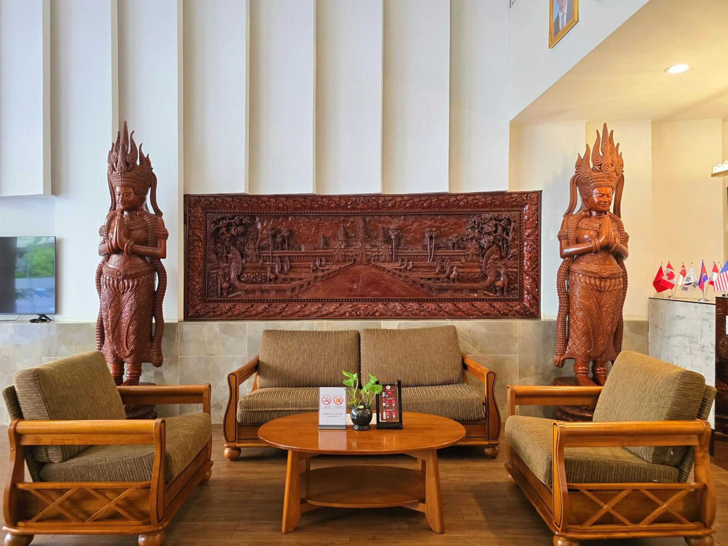 Seating area in Joli Hotel