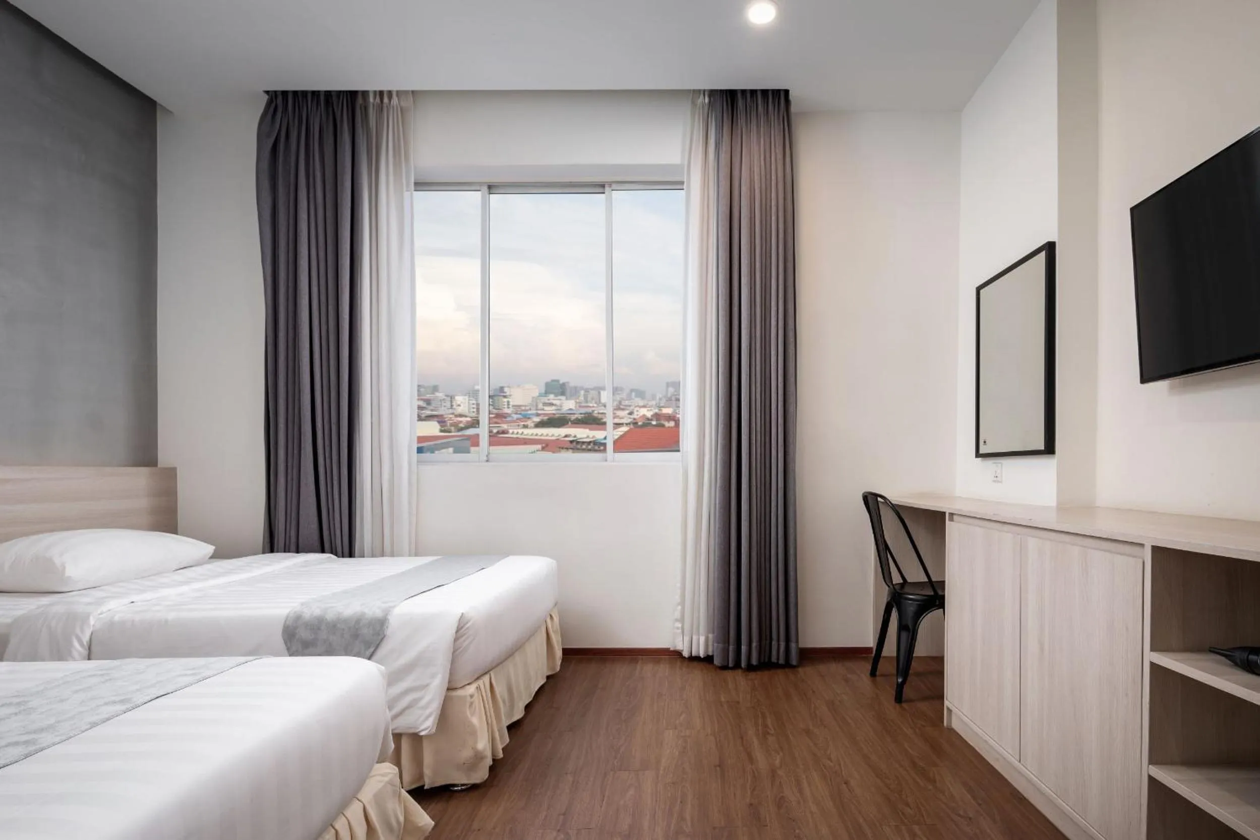 Photo of the whole room, Bed in Joli Hotel