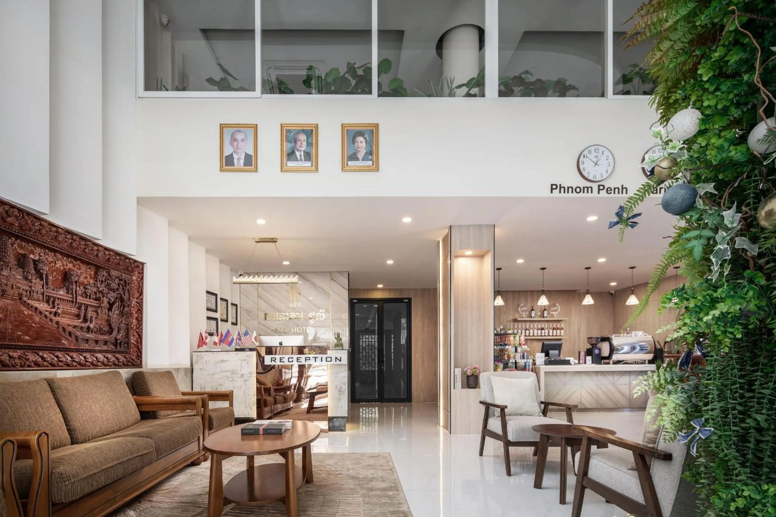 Seating area in Joli Hotel