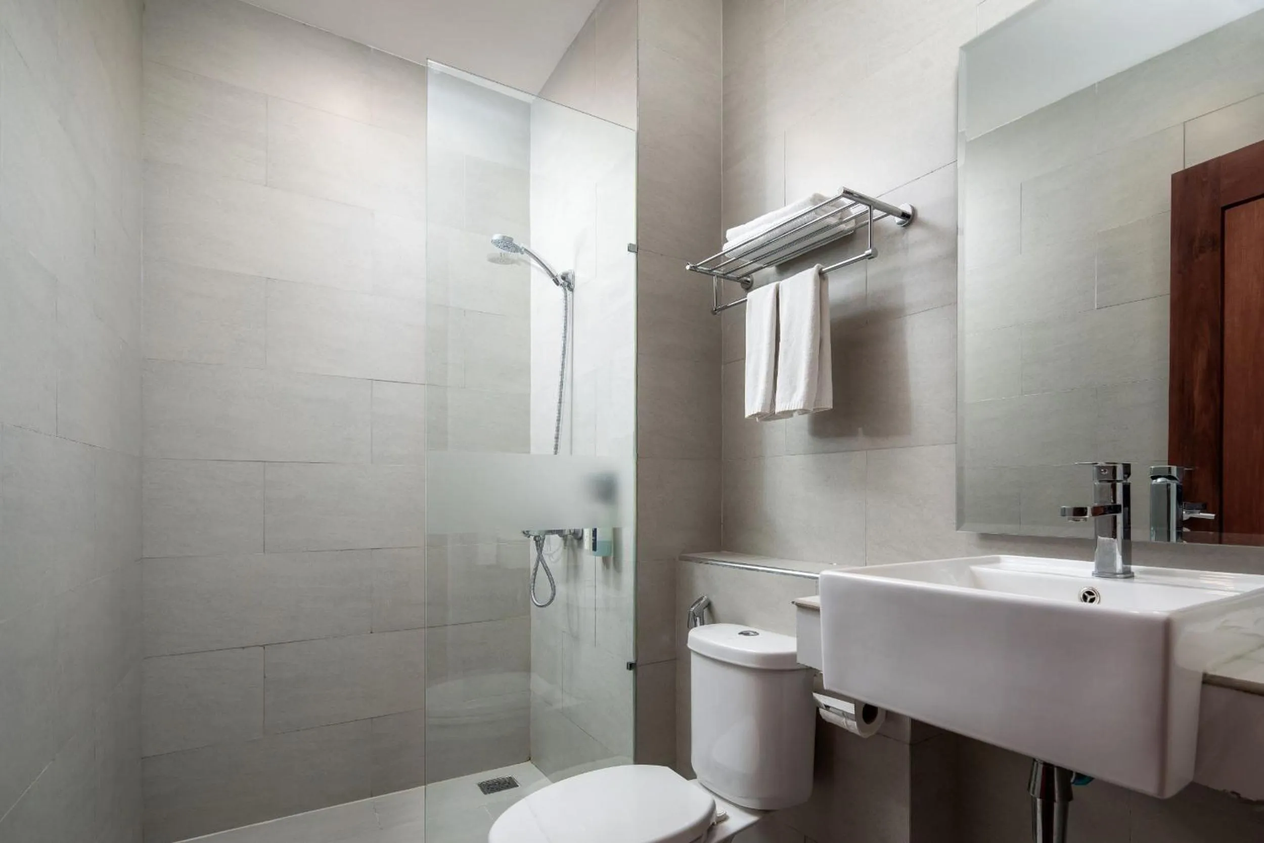 Bathroom in Joli Hotel