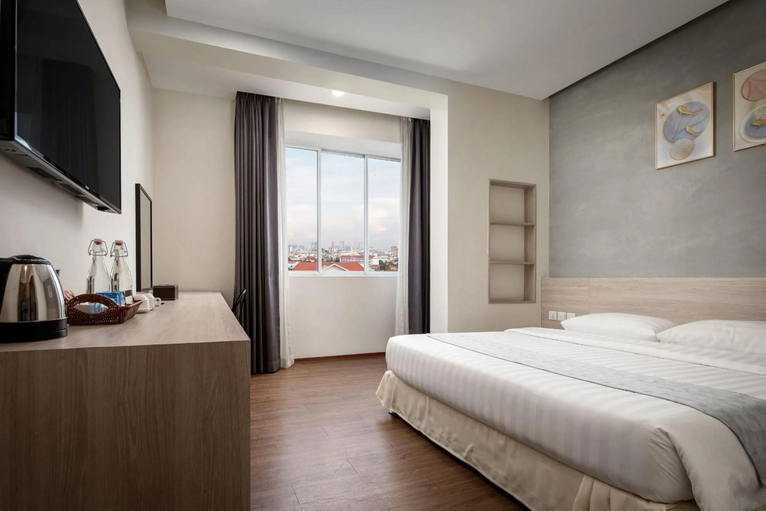 Photo of the whole room, Bed in Joli Hotel