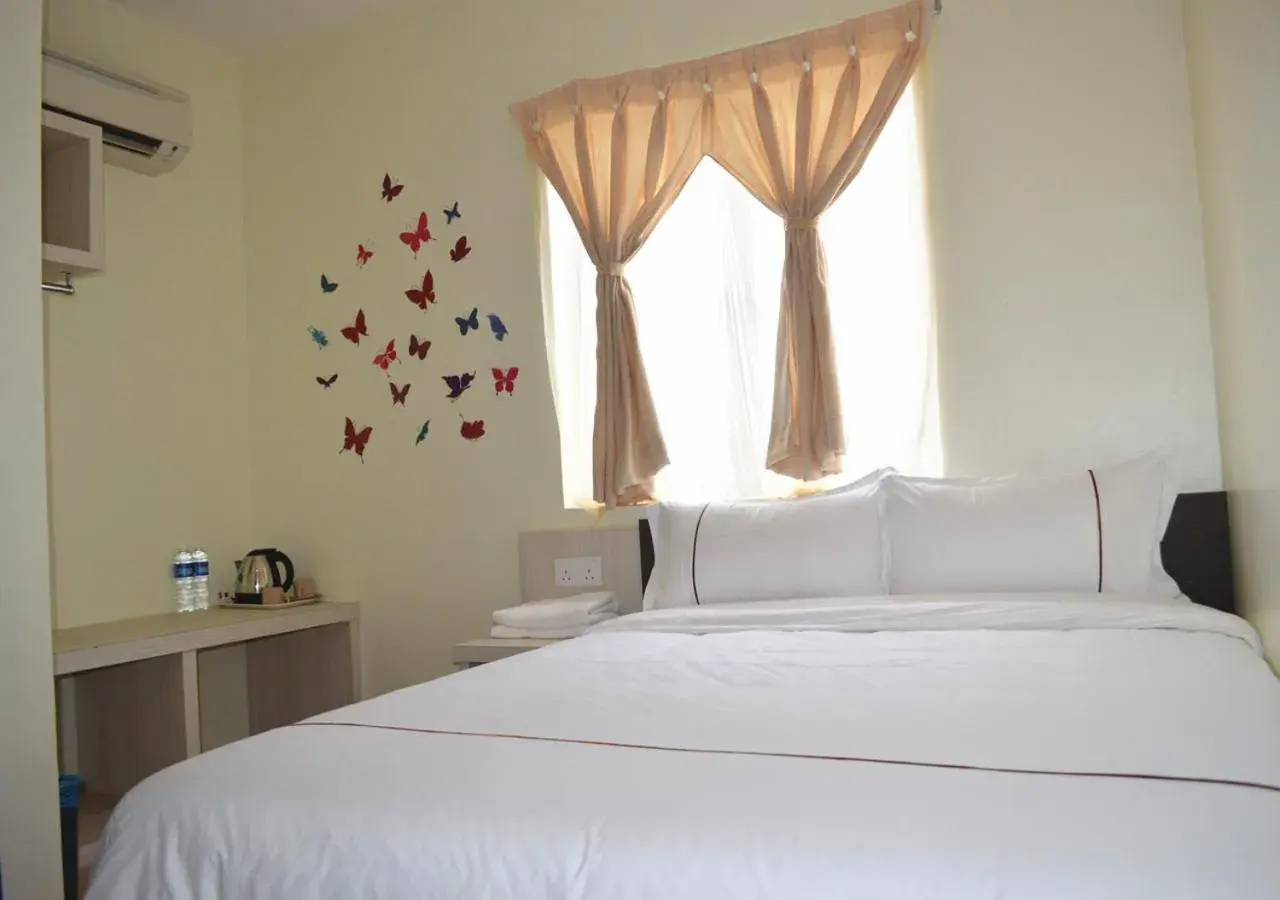 Bed in Angsoka Hotel Bed in Angsoka Hotel