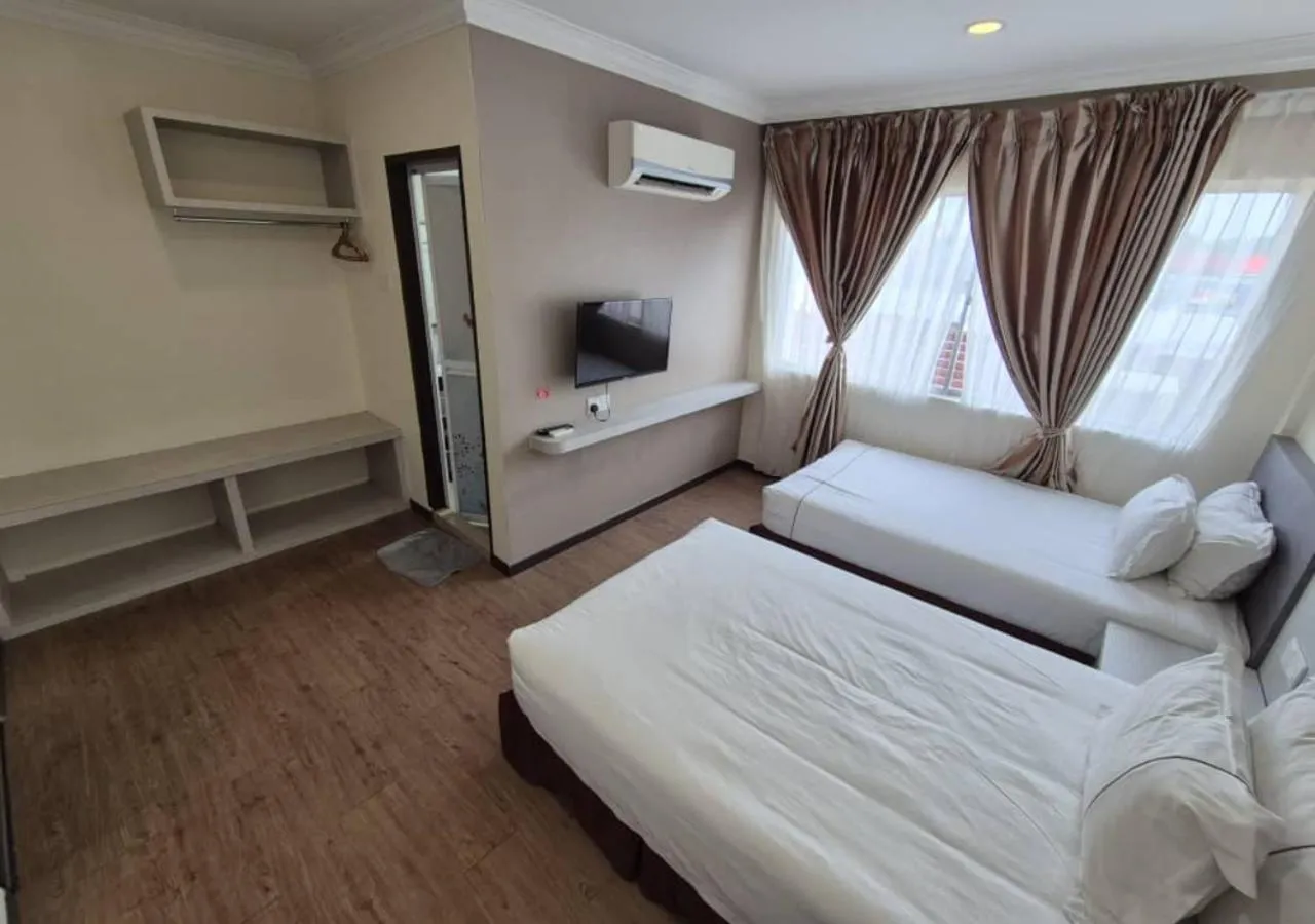 Floor plan, Bed in Angsoka Hotel