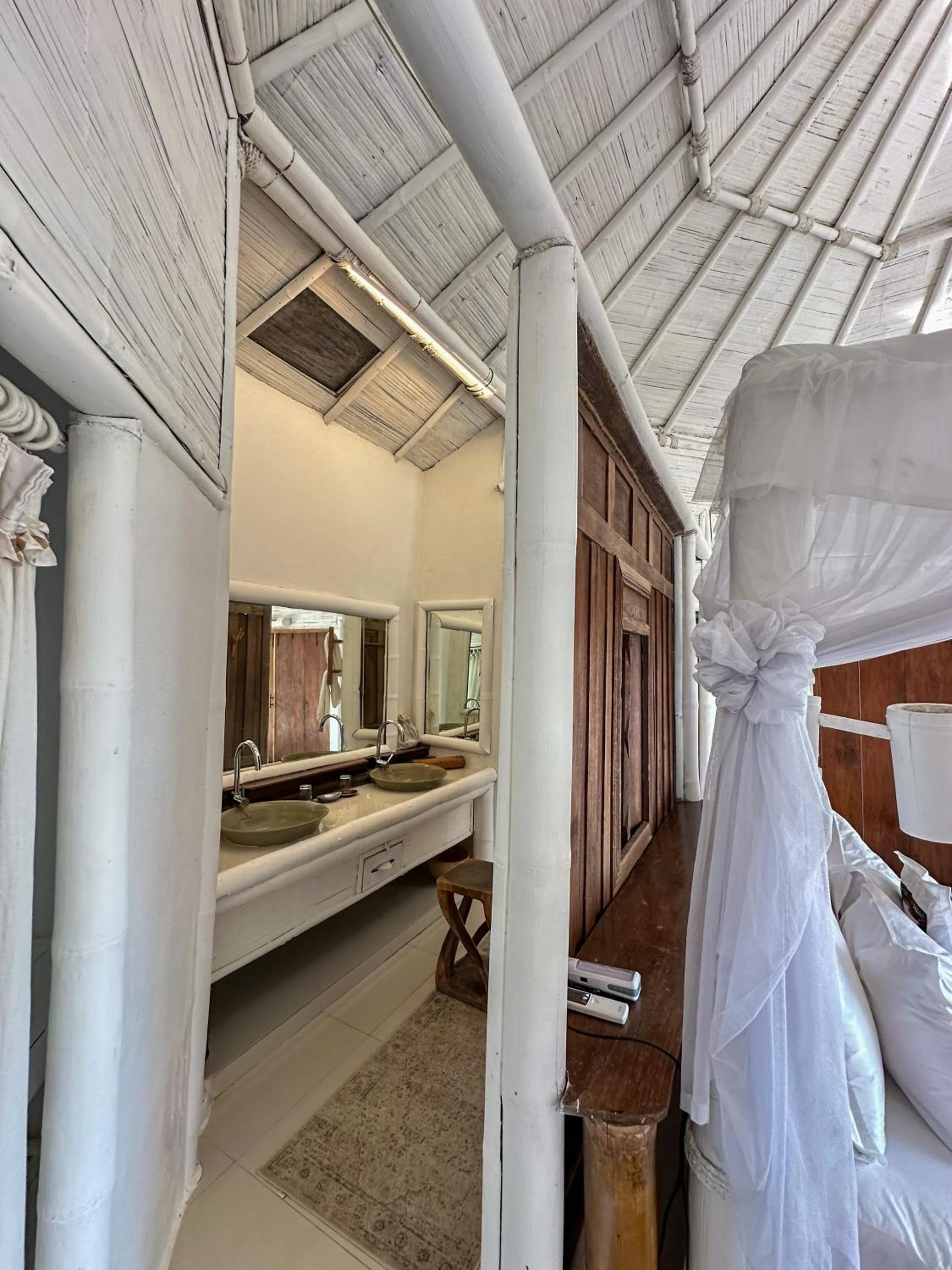 Bathroom, Bed in Phu Chaisai Chiang Rai Mountain Resort