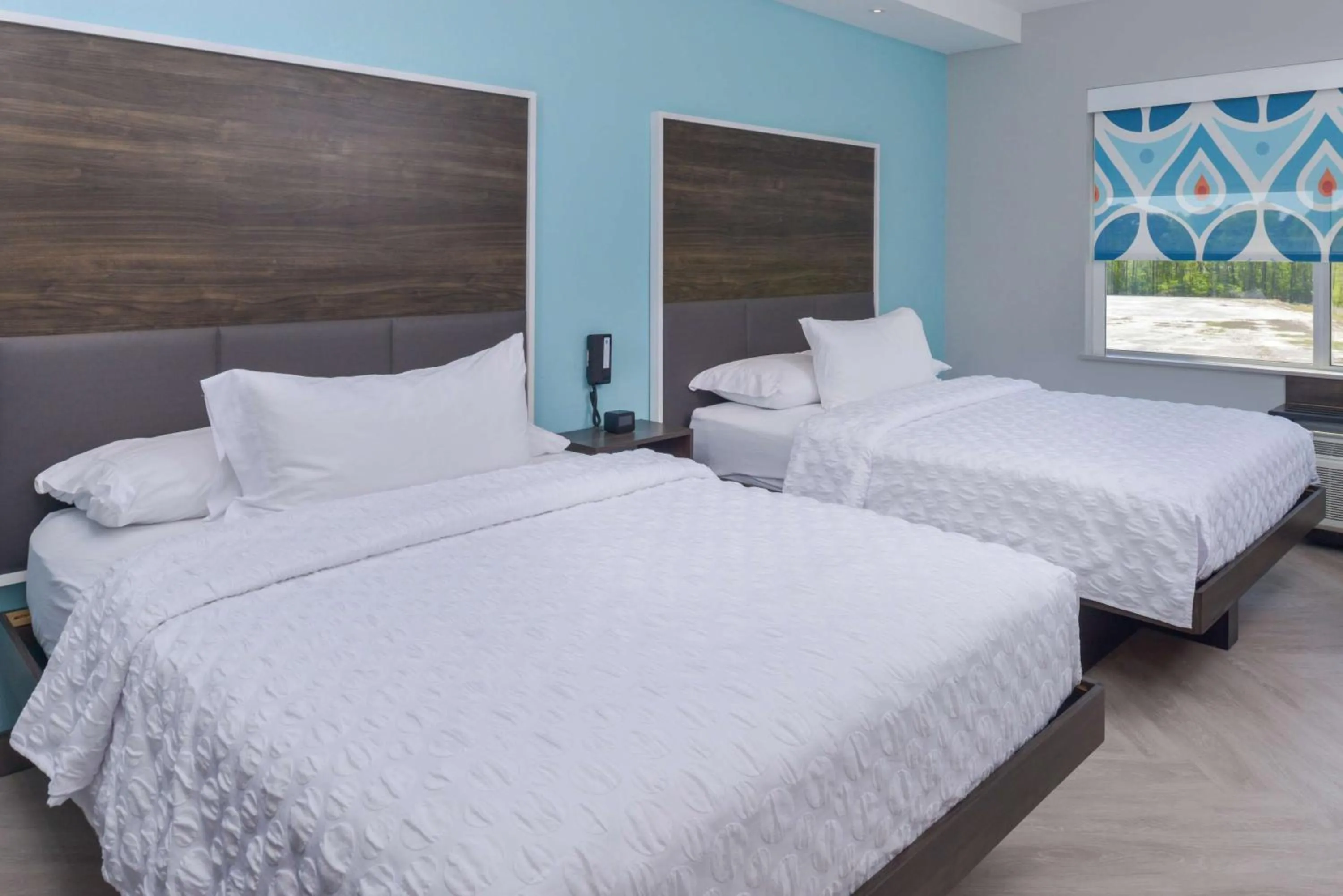 Bed in Tru By Hilton Little Rock West