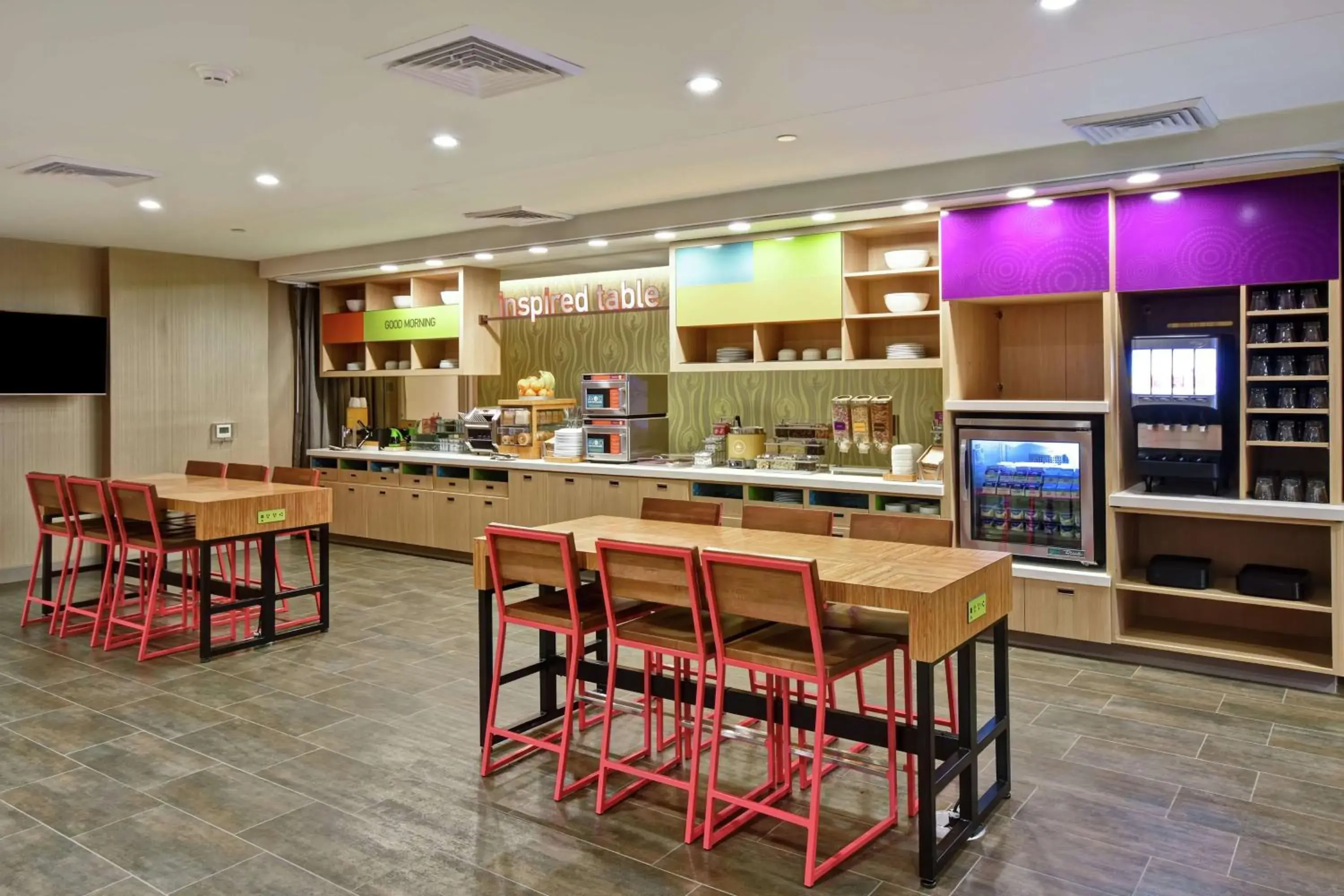 Dining area in Home2 Suites Mechanicsburg Dining area in Home2 Suites Mechanicsburg
