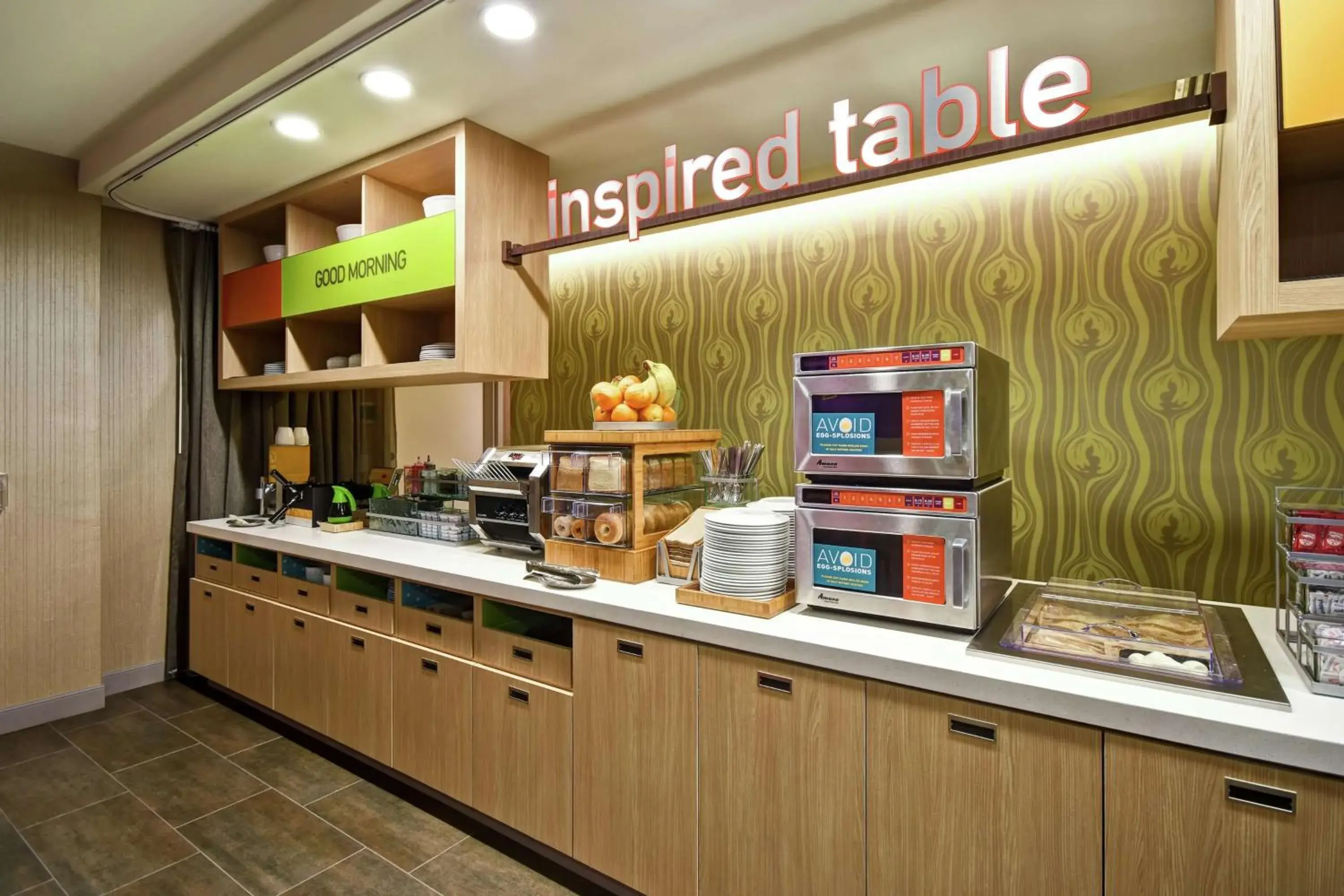 Dining area in Home2 Suites Mechanicsburg Dining area in Home2 Suites Mechanicsburg