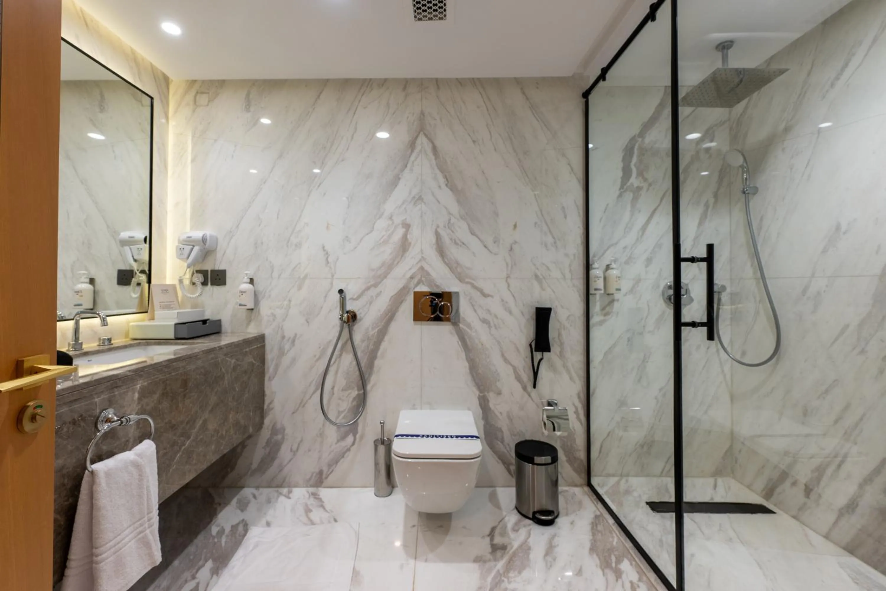 MADEN Al Rawda مادن الروضة