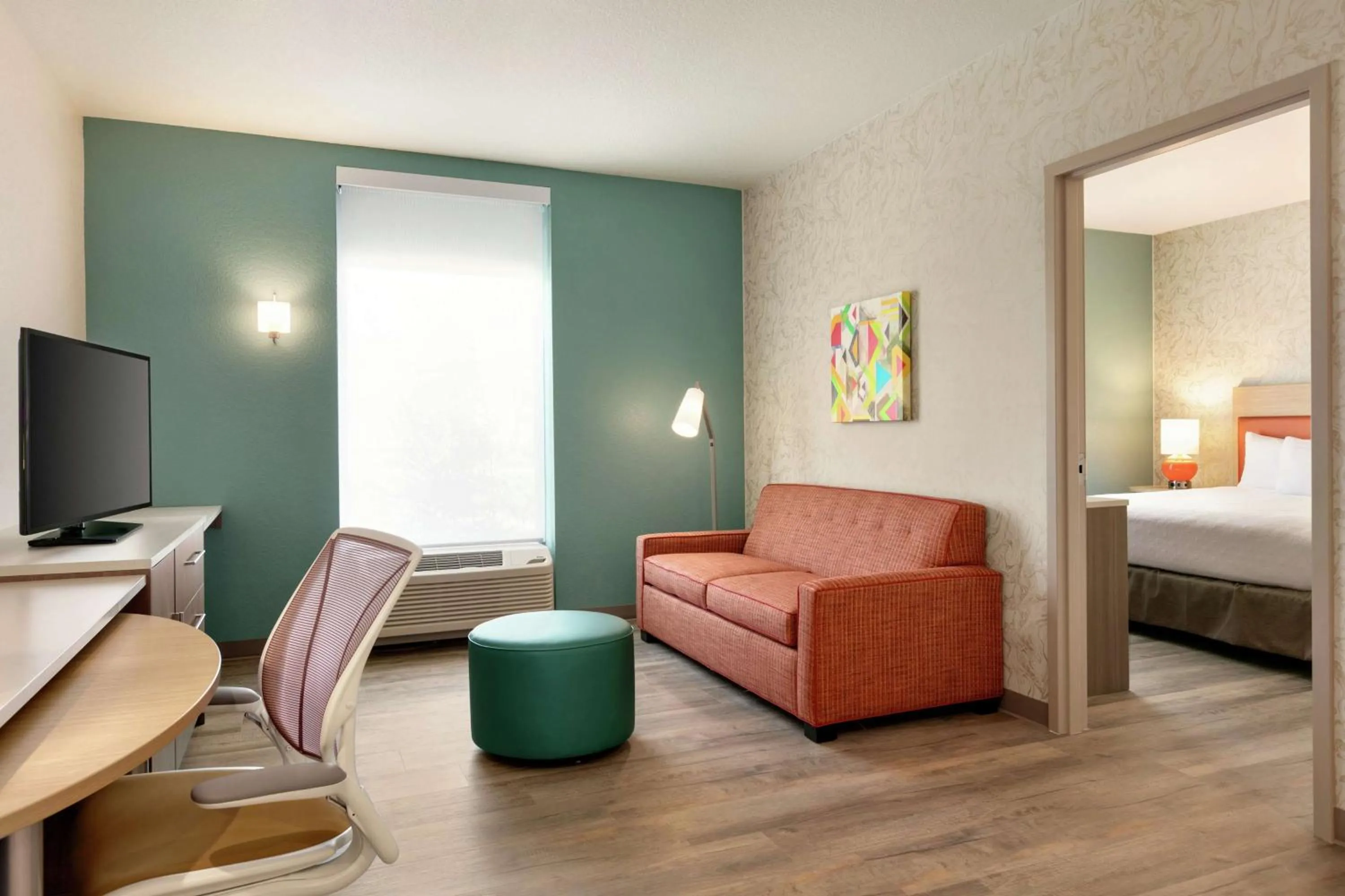 Bedroom, Bed in Home2 Suites By Hilton Brandon Tampa