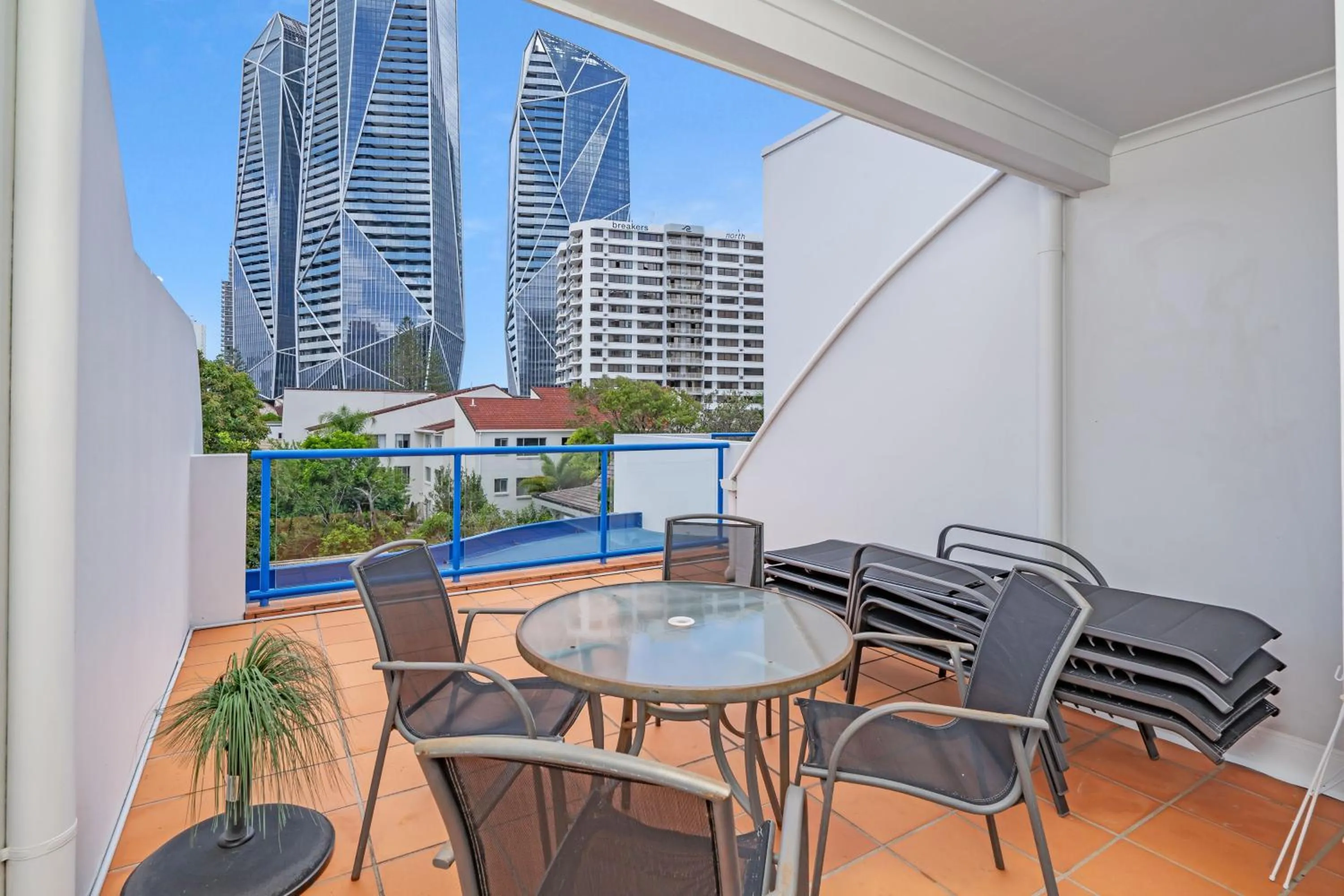 Balcony/Terrace in Surfers Beach Resort One