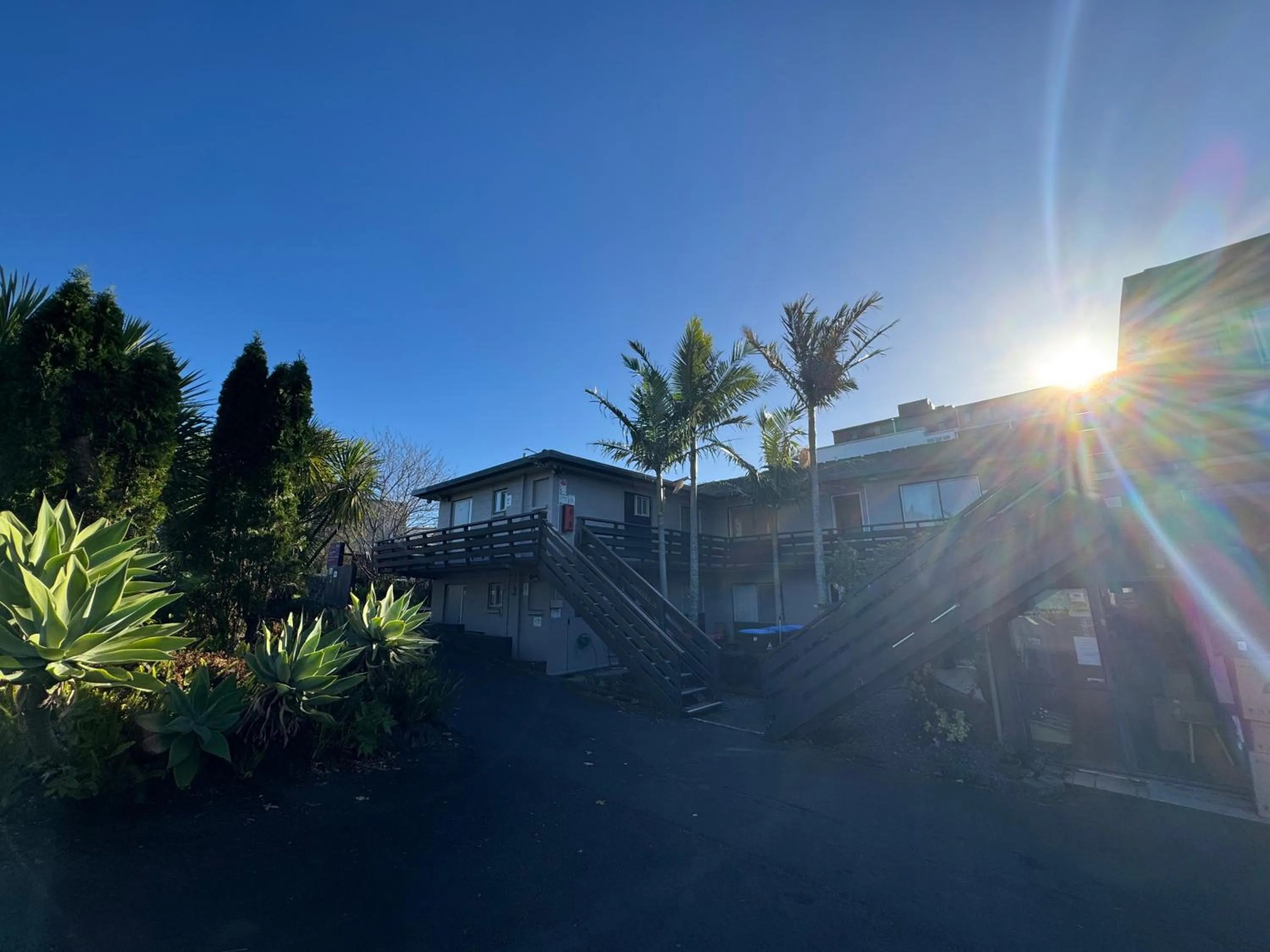 Property building in Siesta Motel