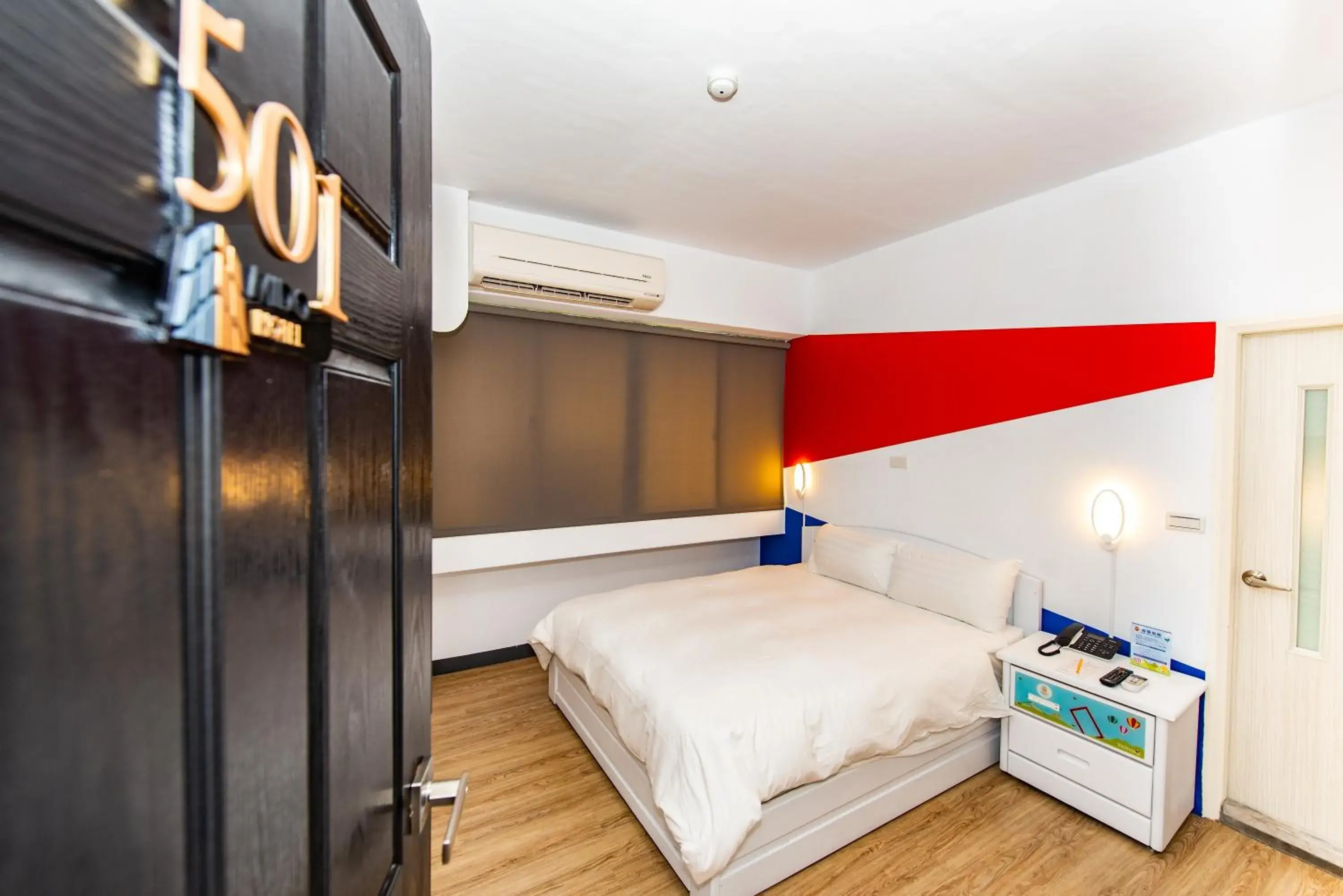 Photo of the whole room, Bed in Traveller Inn - Mido Hotel Photo of the whole room, Bed in Traveller Inn - Mido Hotel