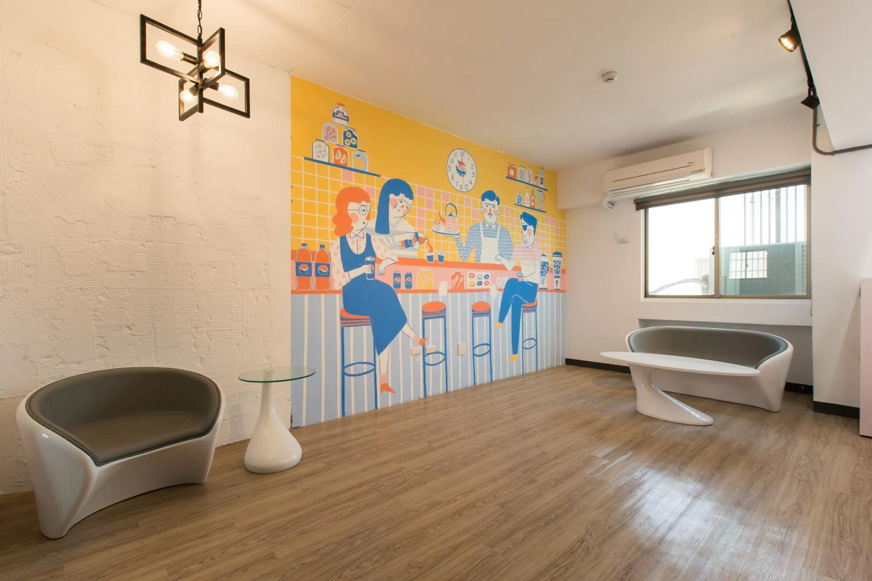 Decorative detail in Traveller Inn - Mido Hotel