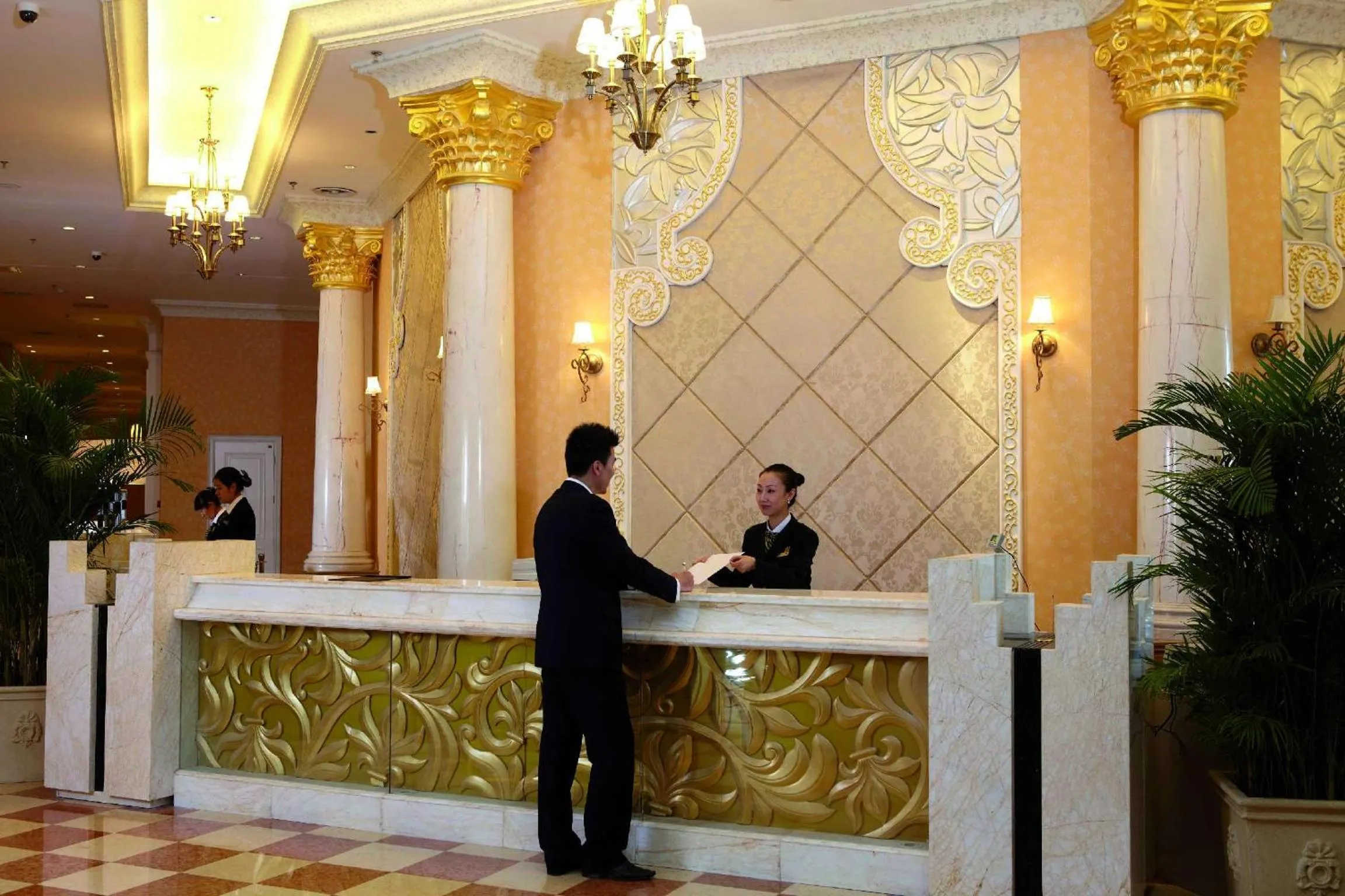 Lobby or reception in NH Shenyang Yuhong
