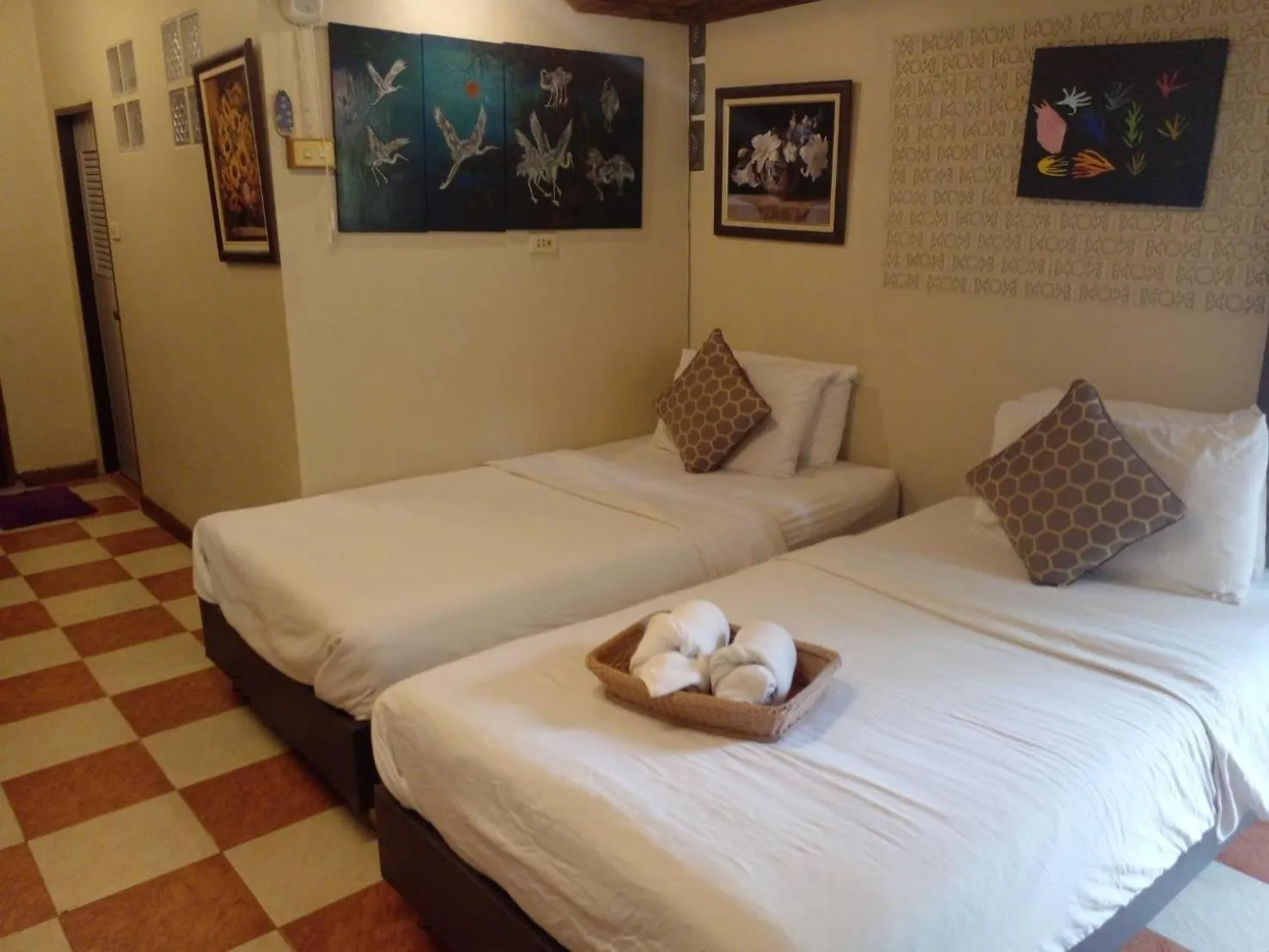 Bed in BaanSuanLeelawadee Resort Amphawa